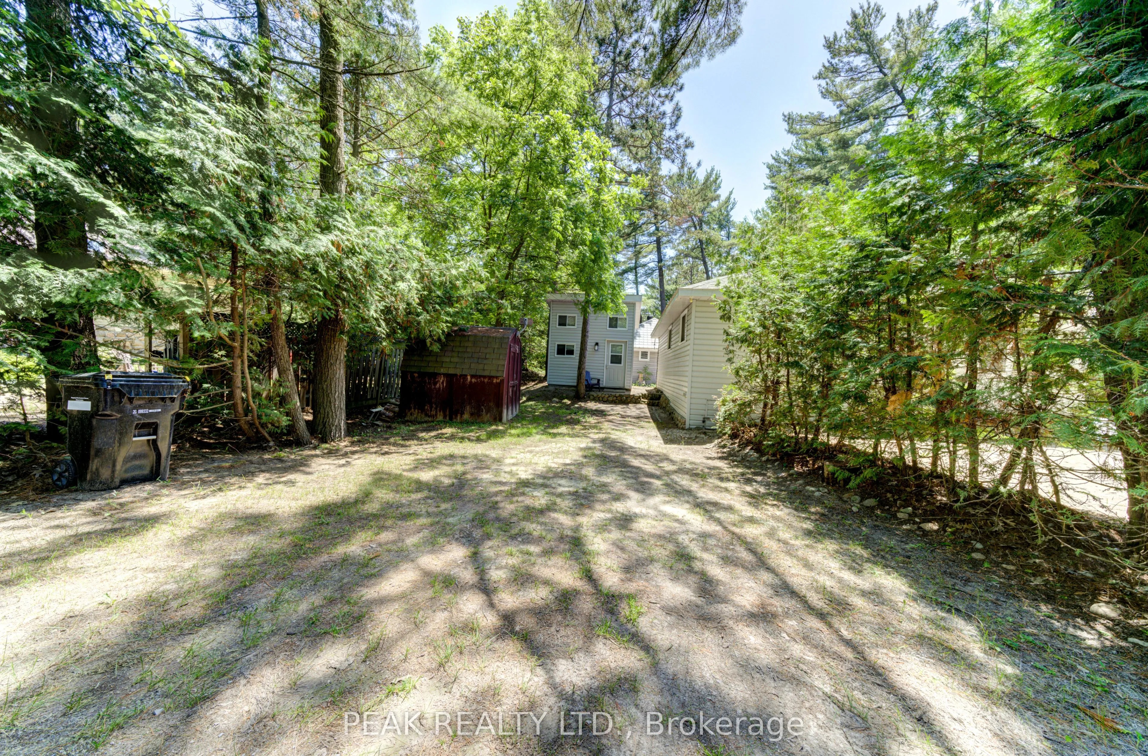 35 Lakeside Drive