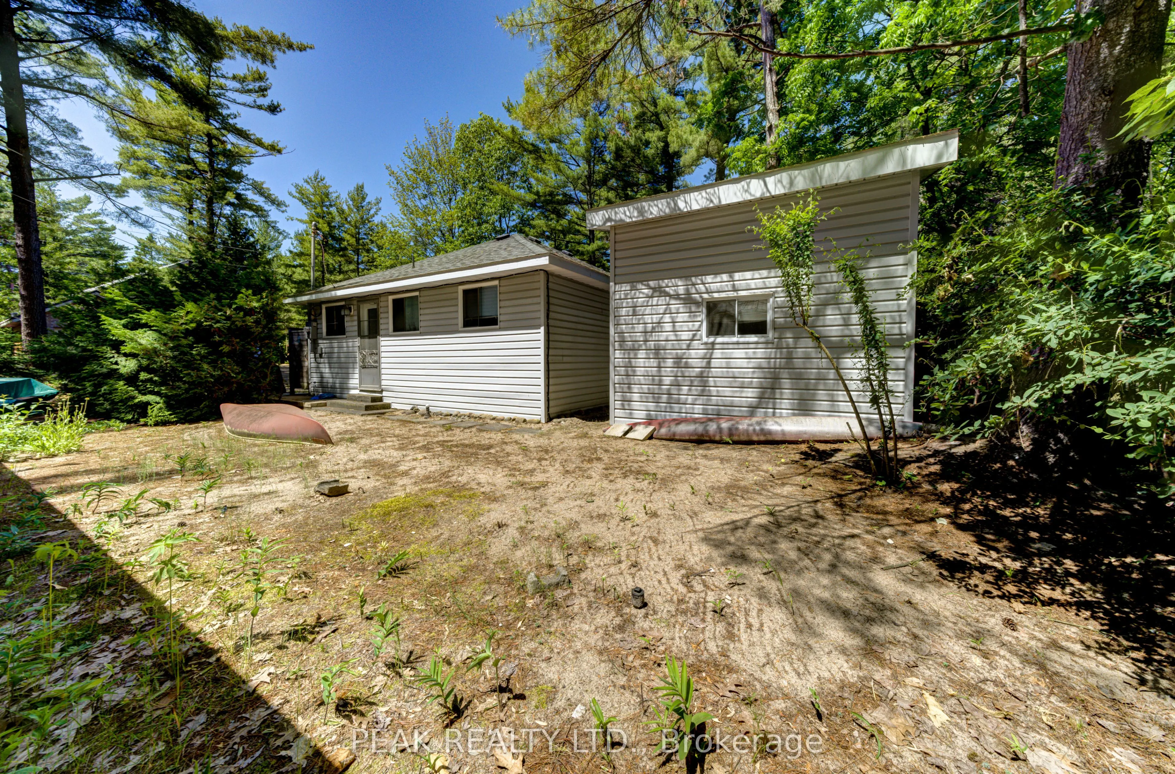 35 Lakeside Drive