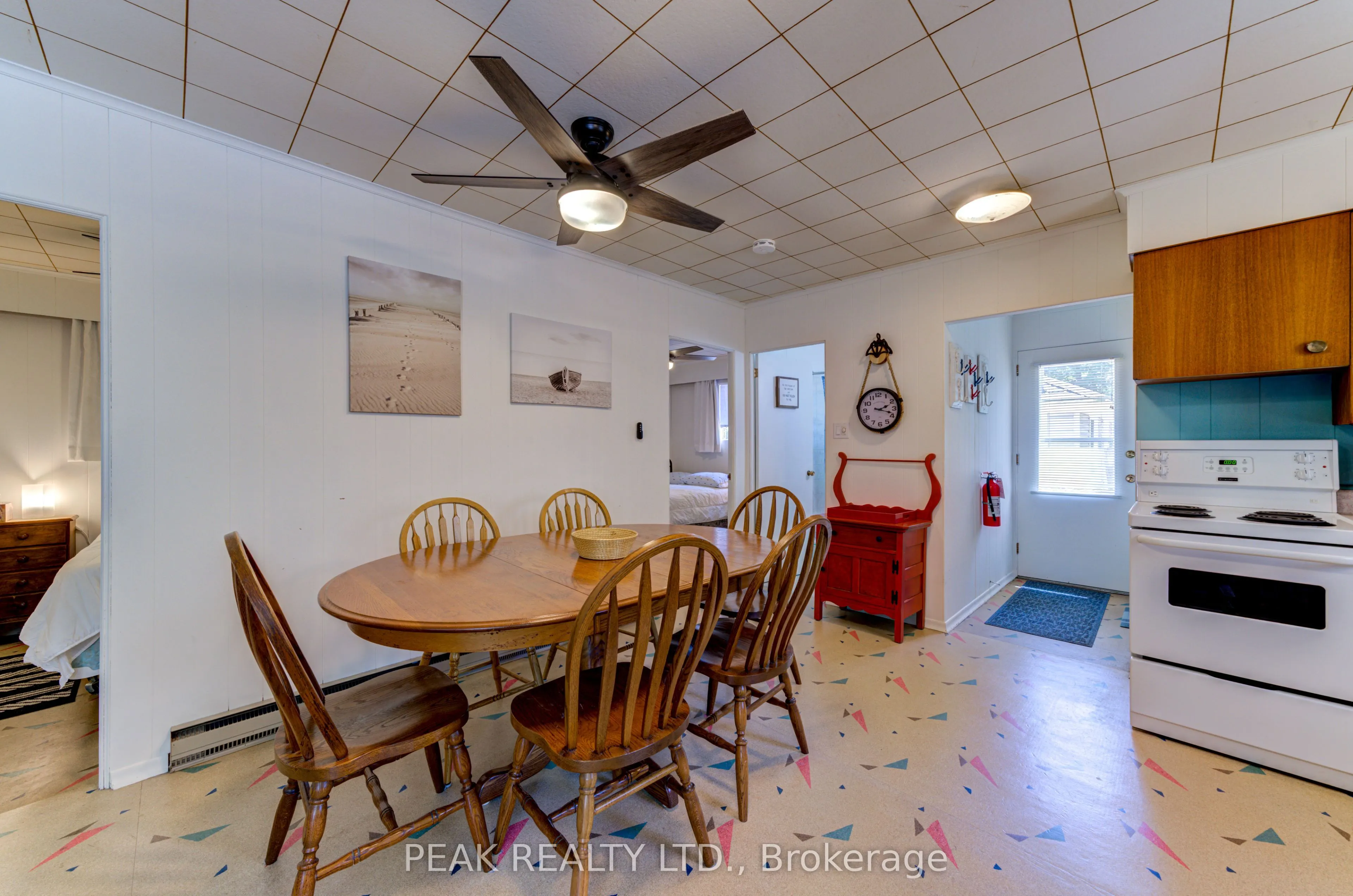 35 Lakeside Drive