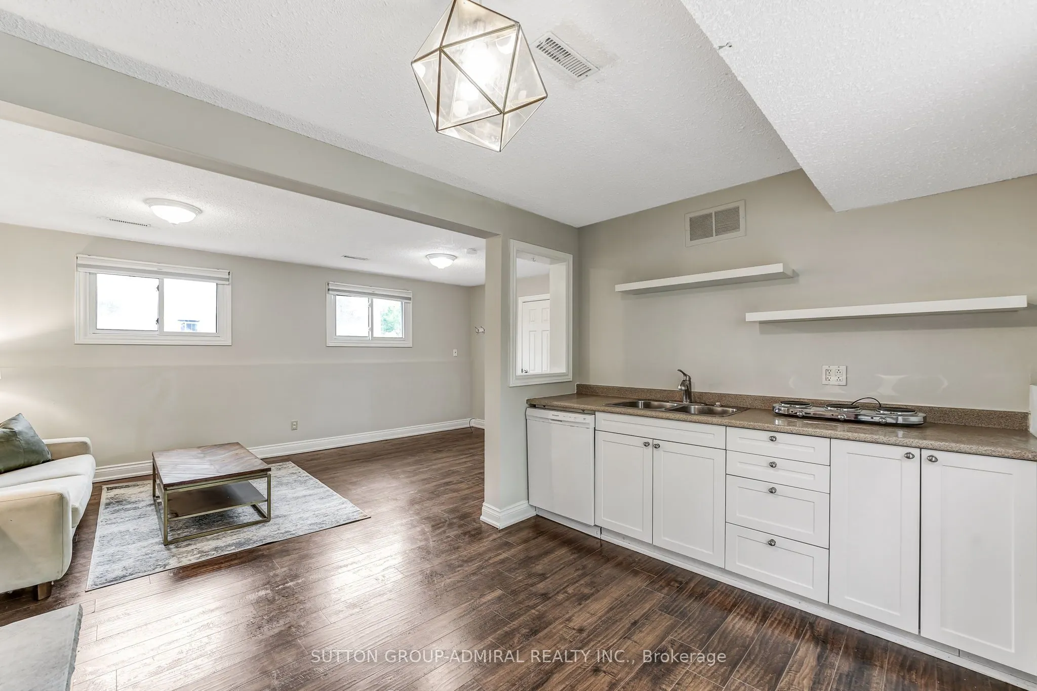 14 Chippawa Court