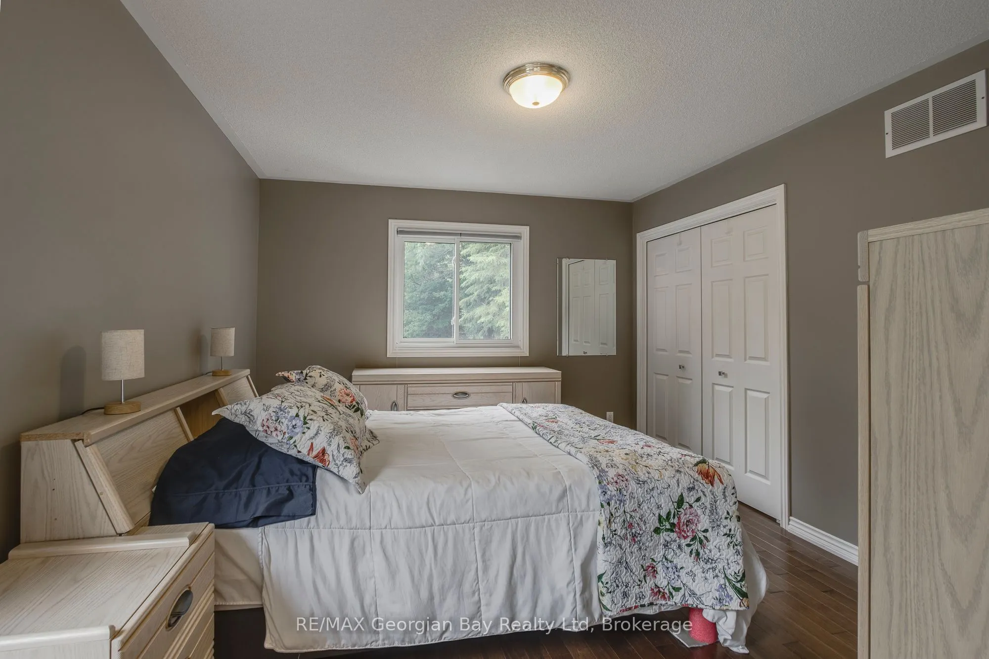 166 Albin Road
