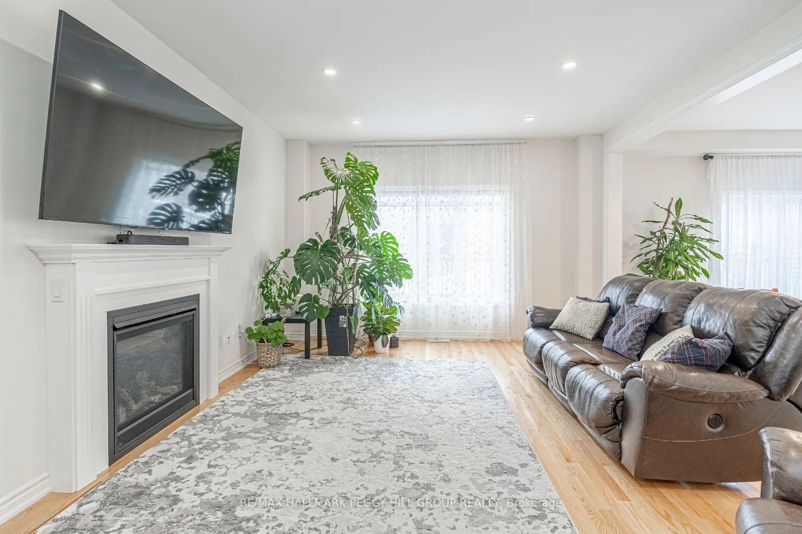 3 Cypress Point Street