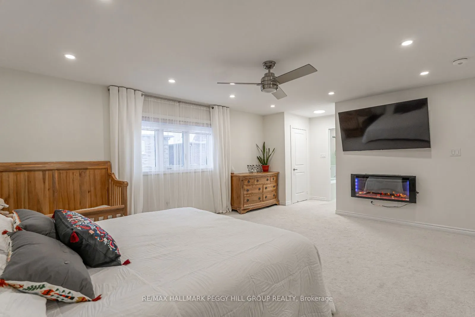 3 Cypress Point Street