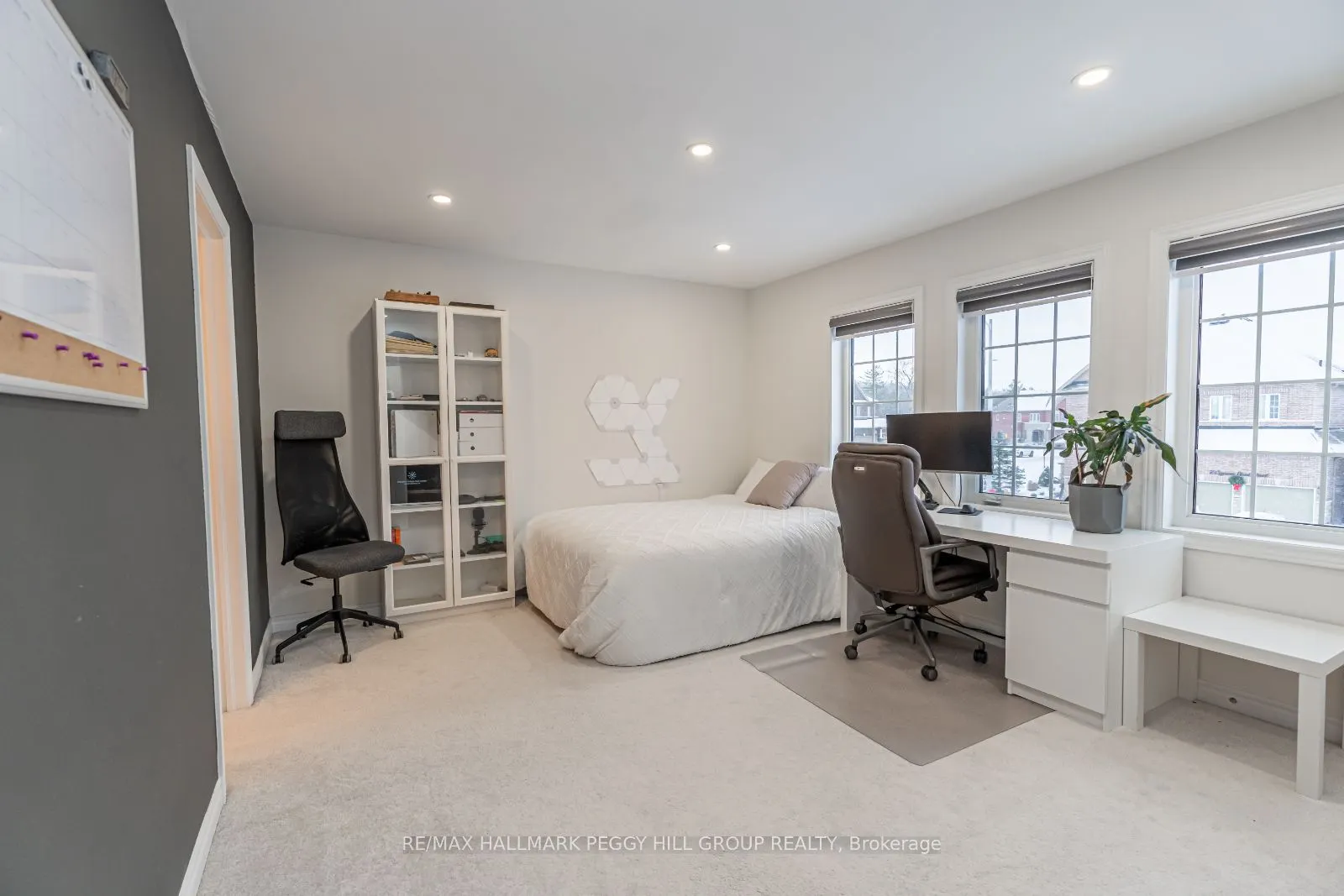3 Cypress Point Street