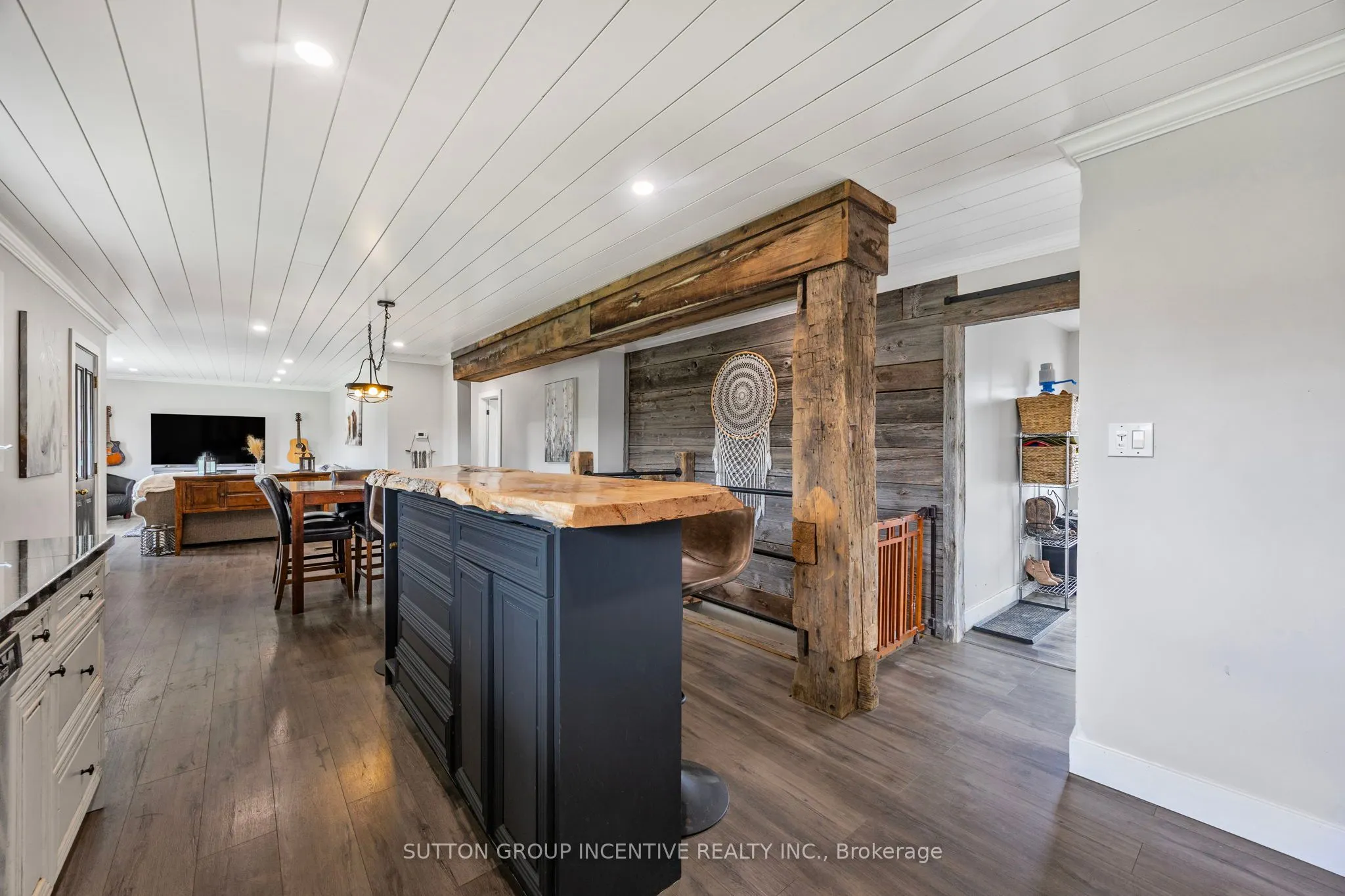 2266 FOXMEAD Road