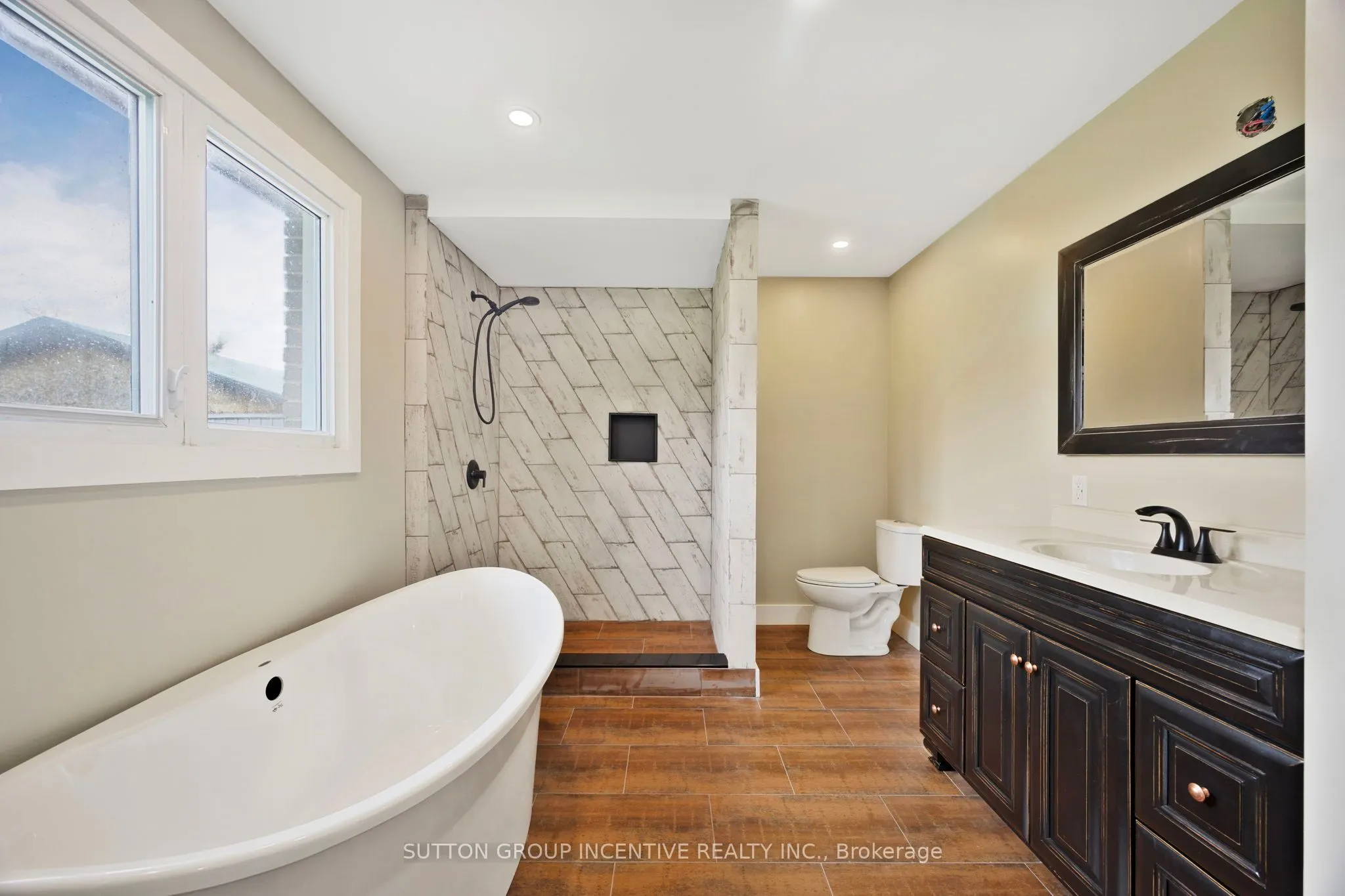 2266 FOXMEAD Road