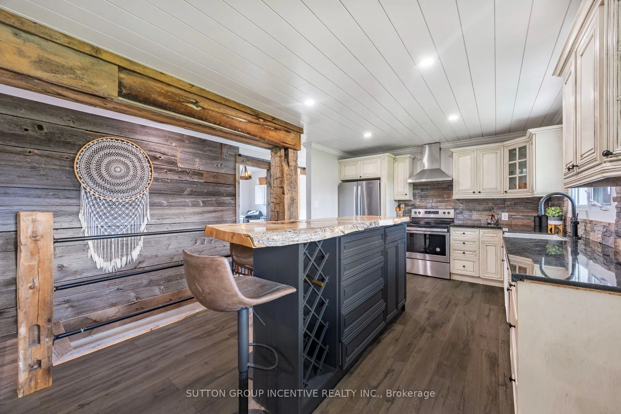 2266 FOXMEAD Road