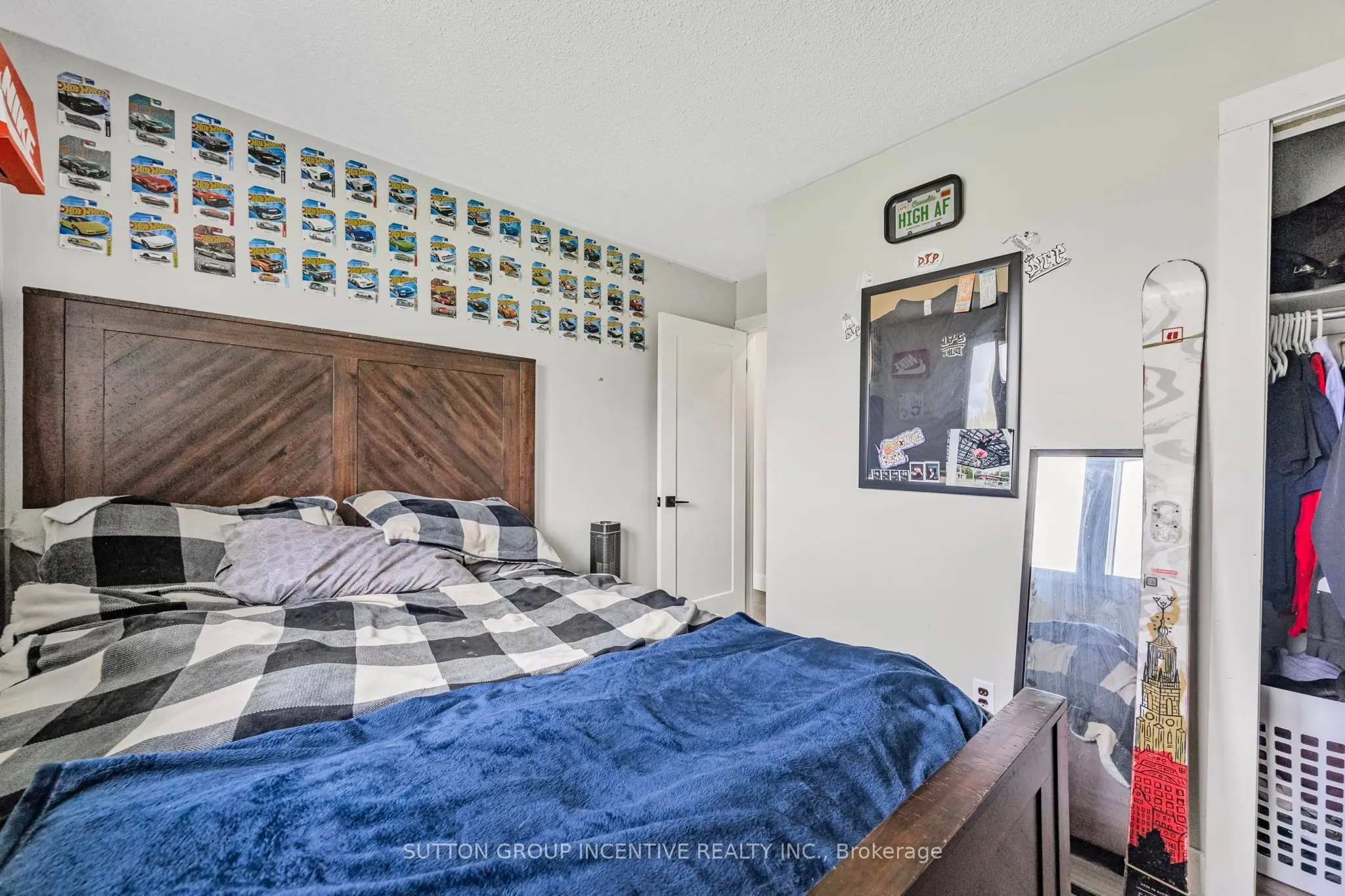 2266 FOXMEAD Road