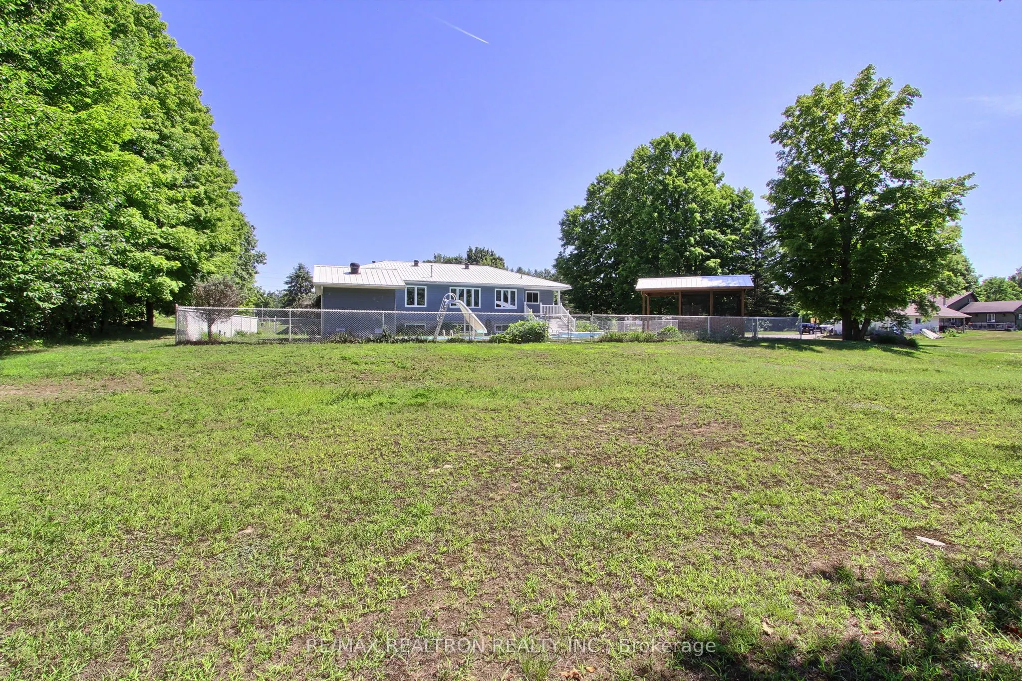 170 Concession 5 West Road