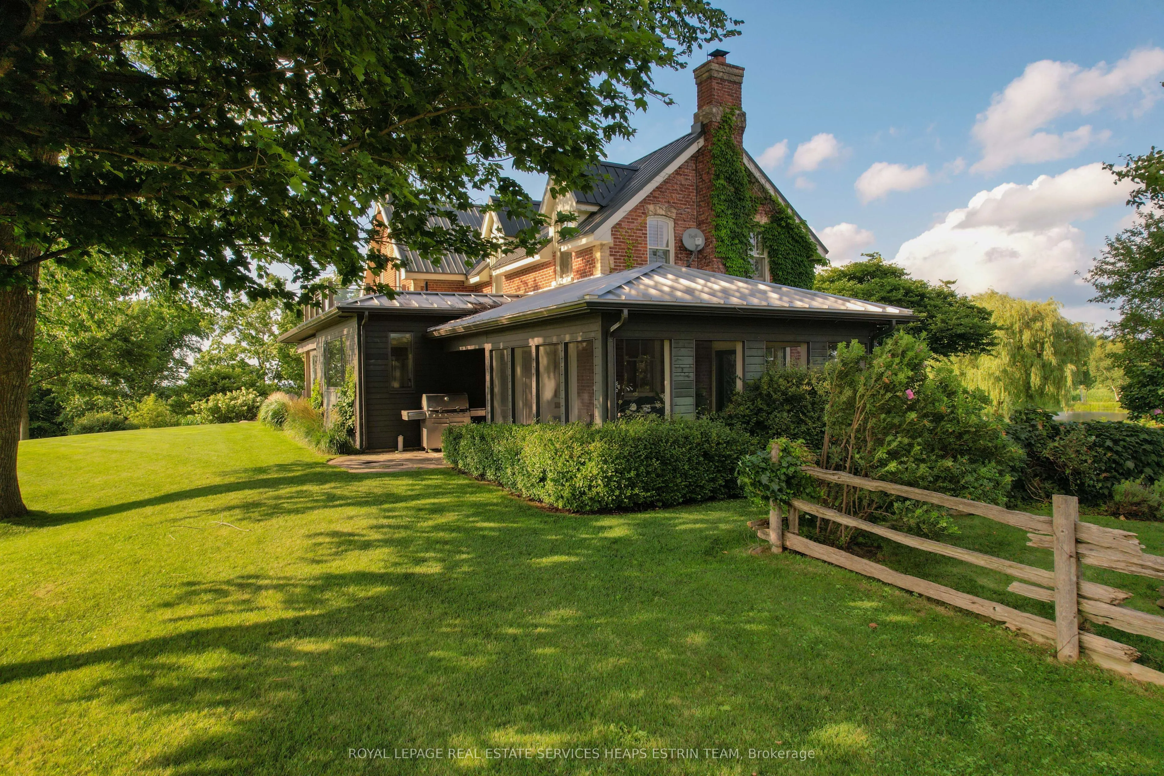 1609 Nottawasaga Concession 6 South