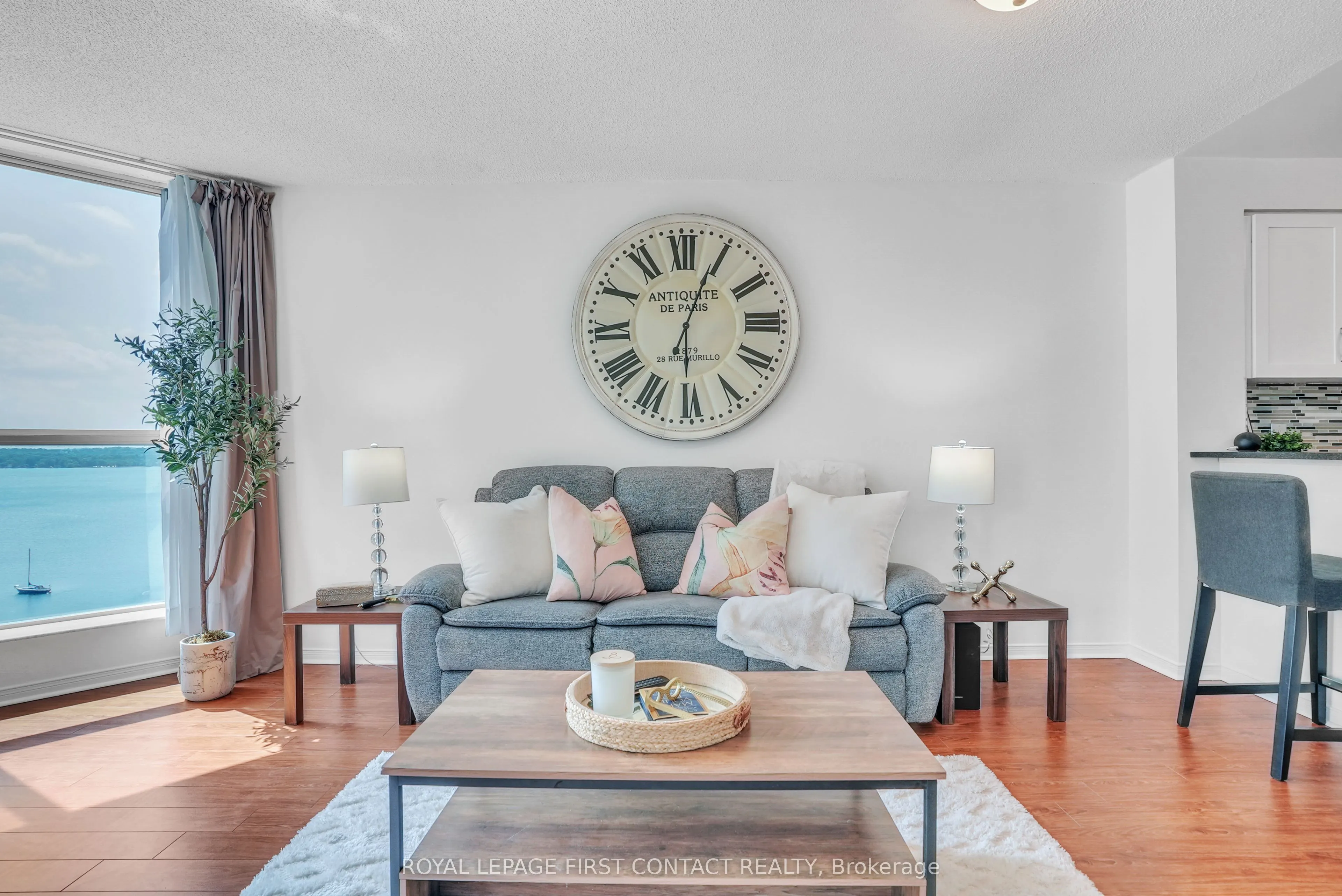 140 Dunlop Street E, #908