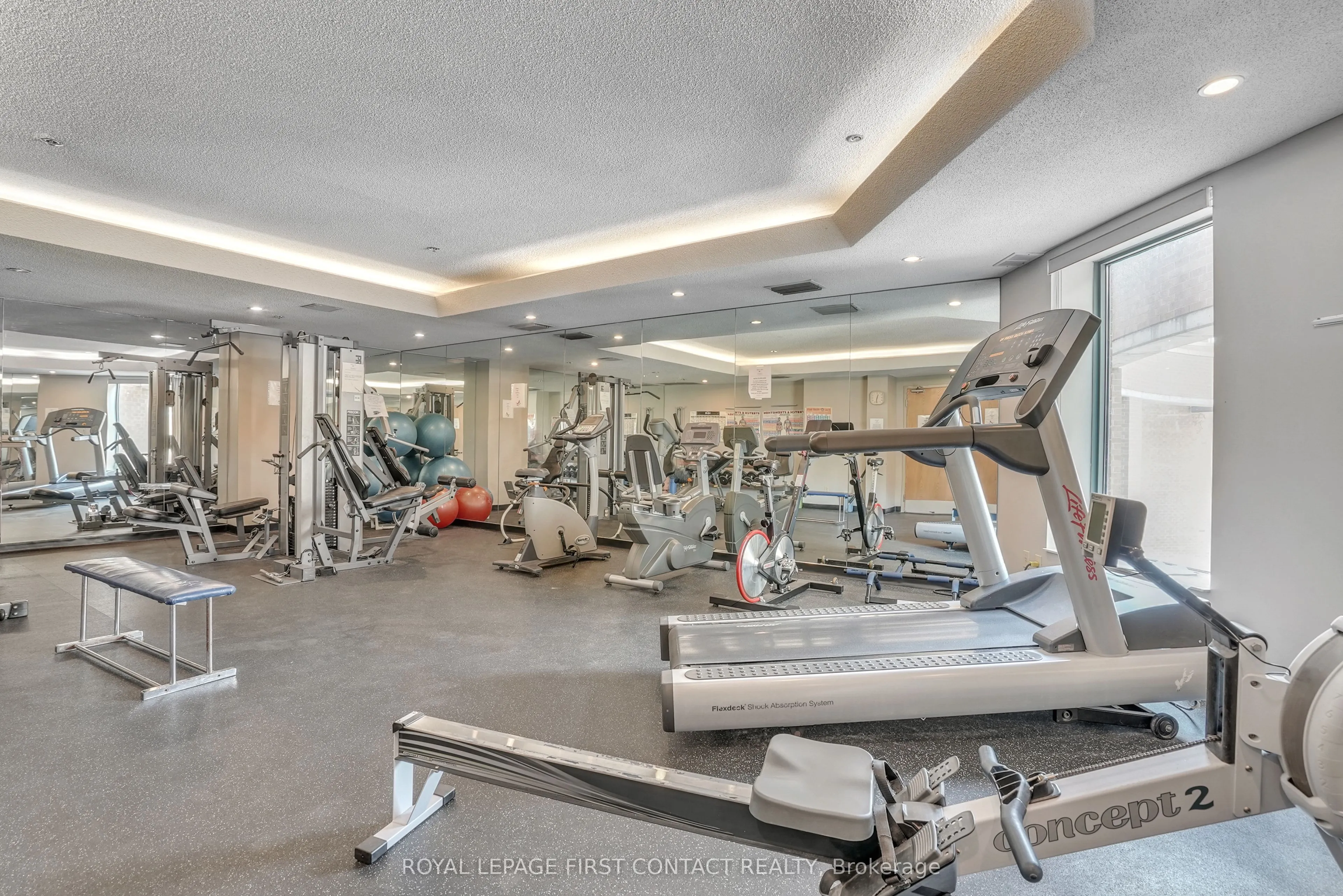 140 Dunlop Street E, #908