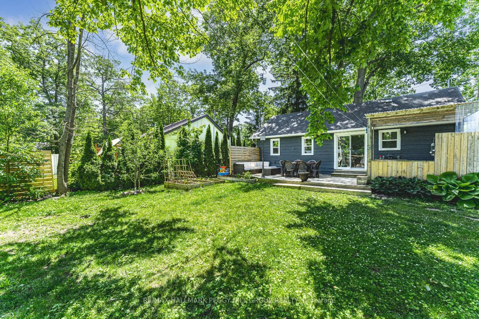 1939 Tiny Beaches Road S