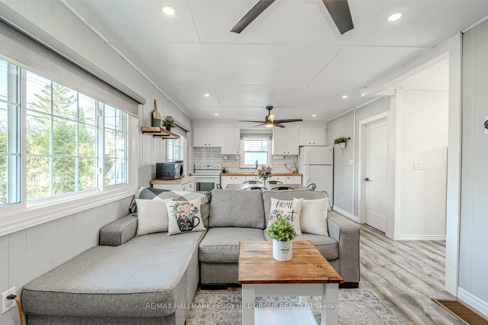 1939 Tiny Beaches Road S