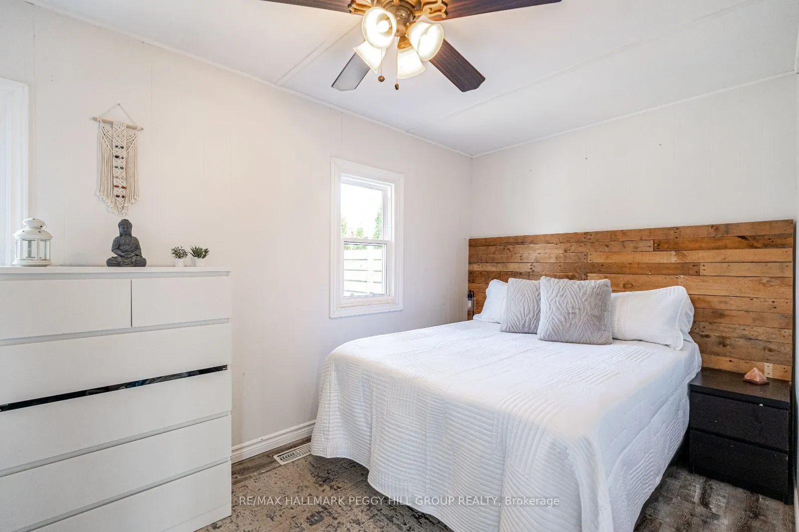 1939 Tiny Beaches Road S