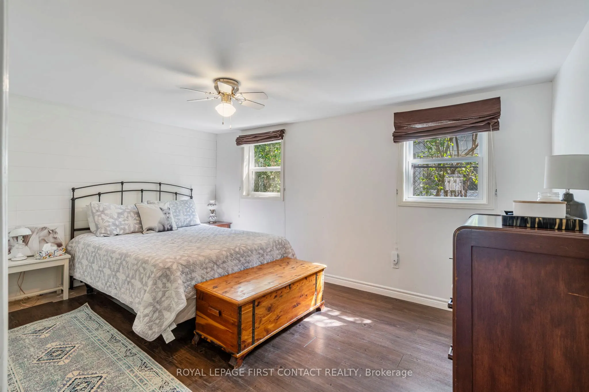 318 Shanty Bay Rd Road