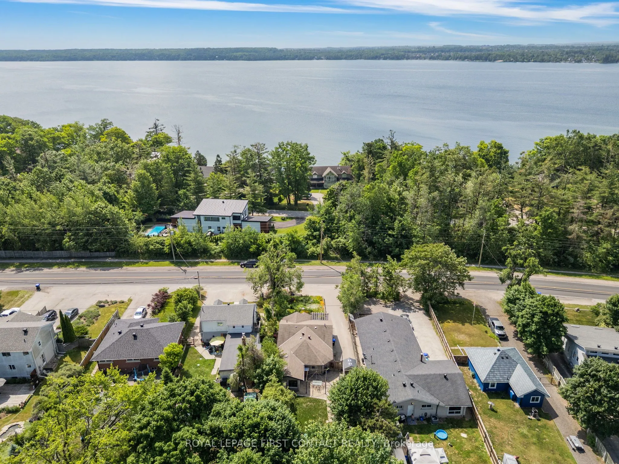 318 Shanty Bay Rd Road