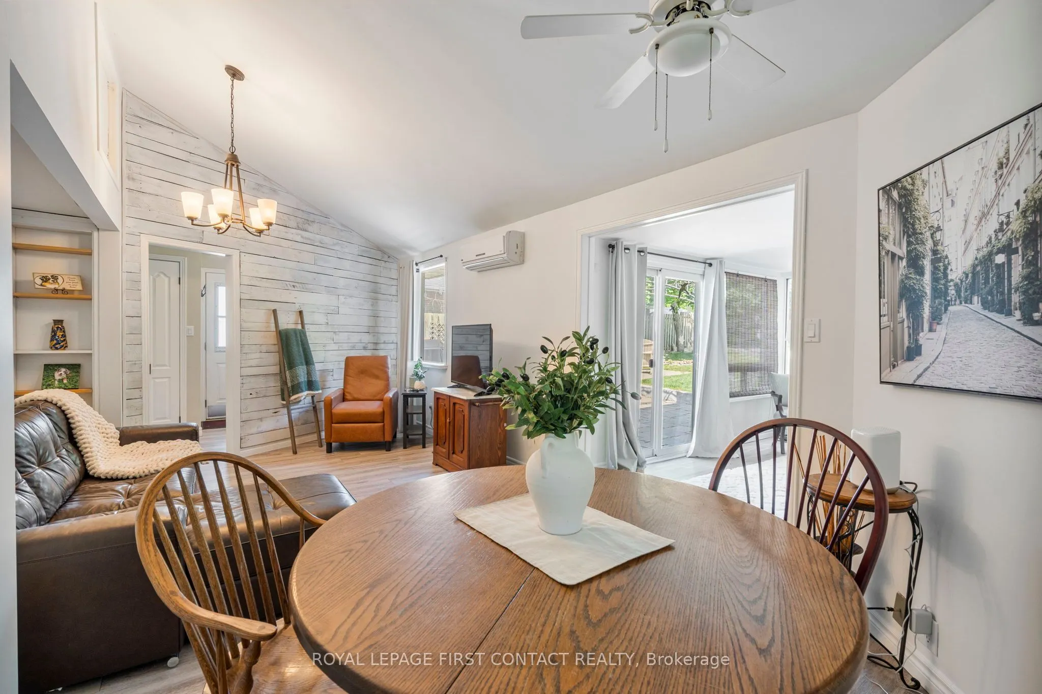 318 Shanty Bay Rd Road