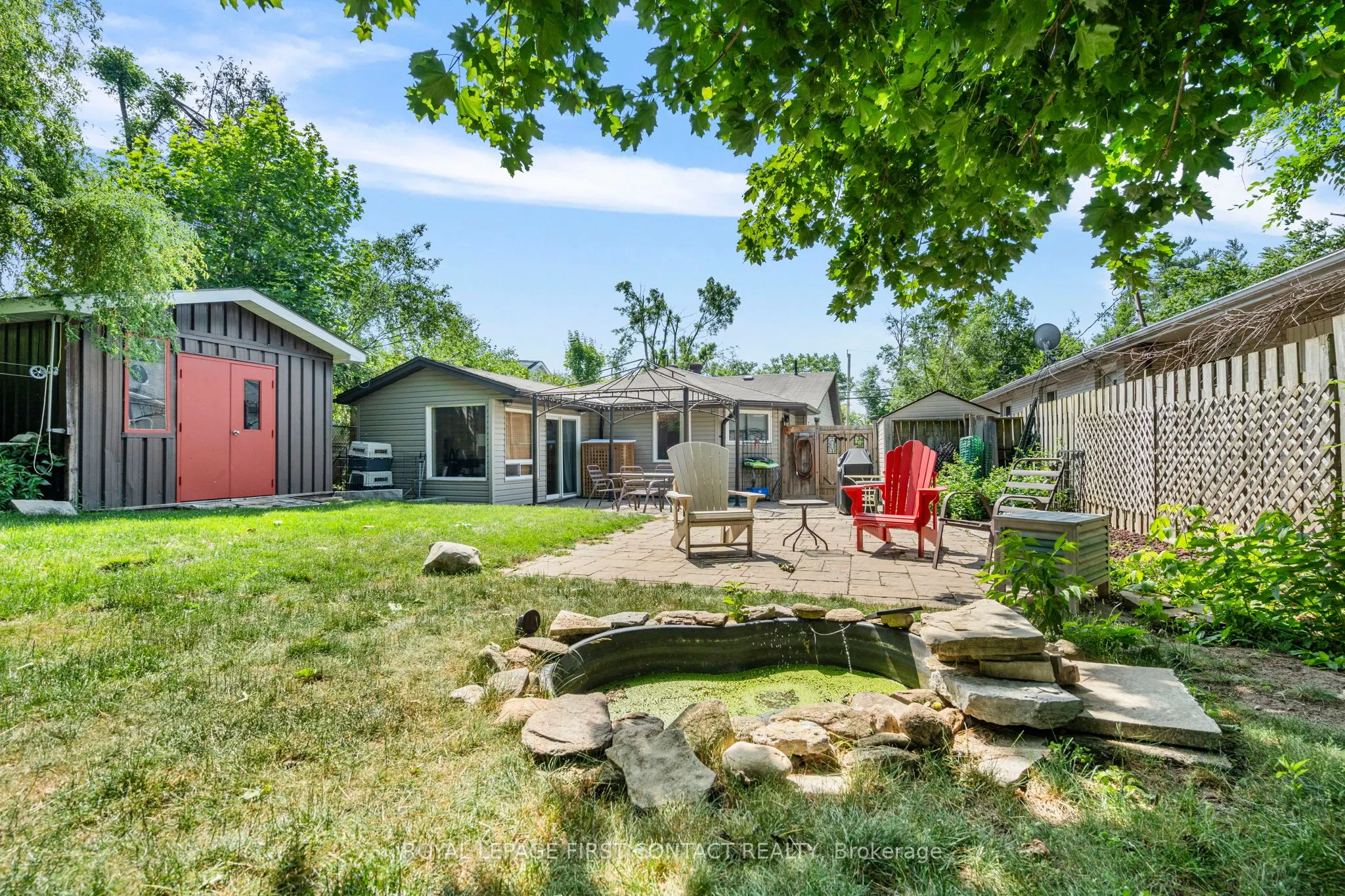 318 Shanty Bay Rd Road