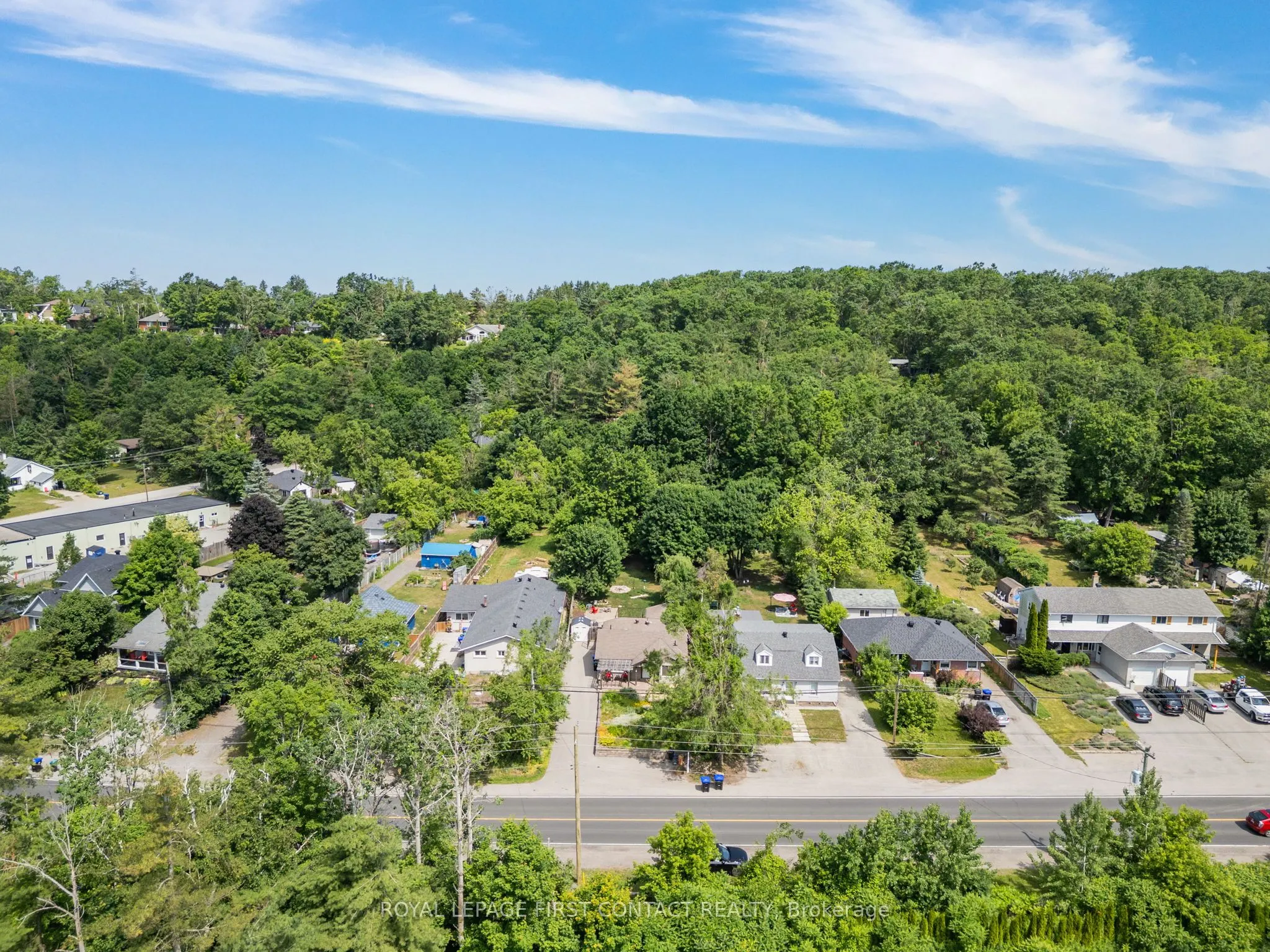 318 Shanty Bay Rd Road