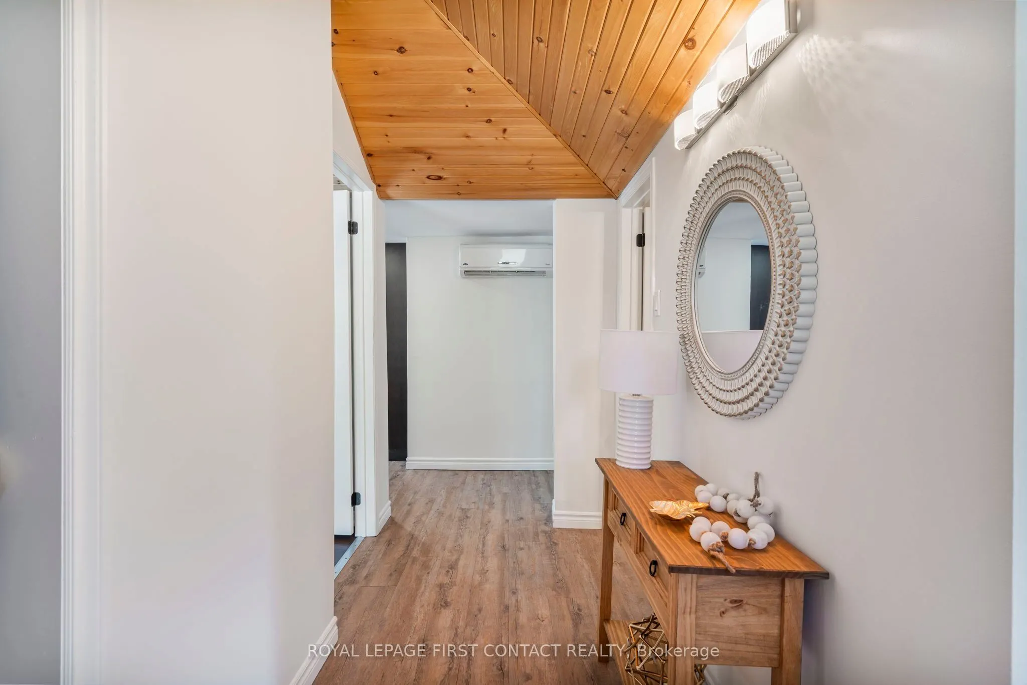 318 Shanty Bay Rd Road