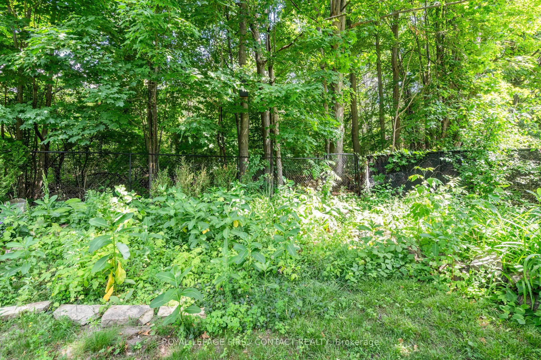 318 Shanty Bay Rd Road