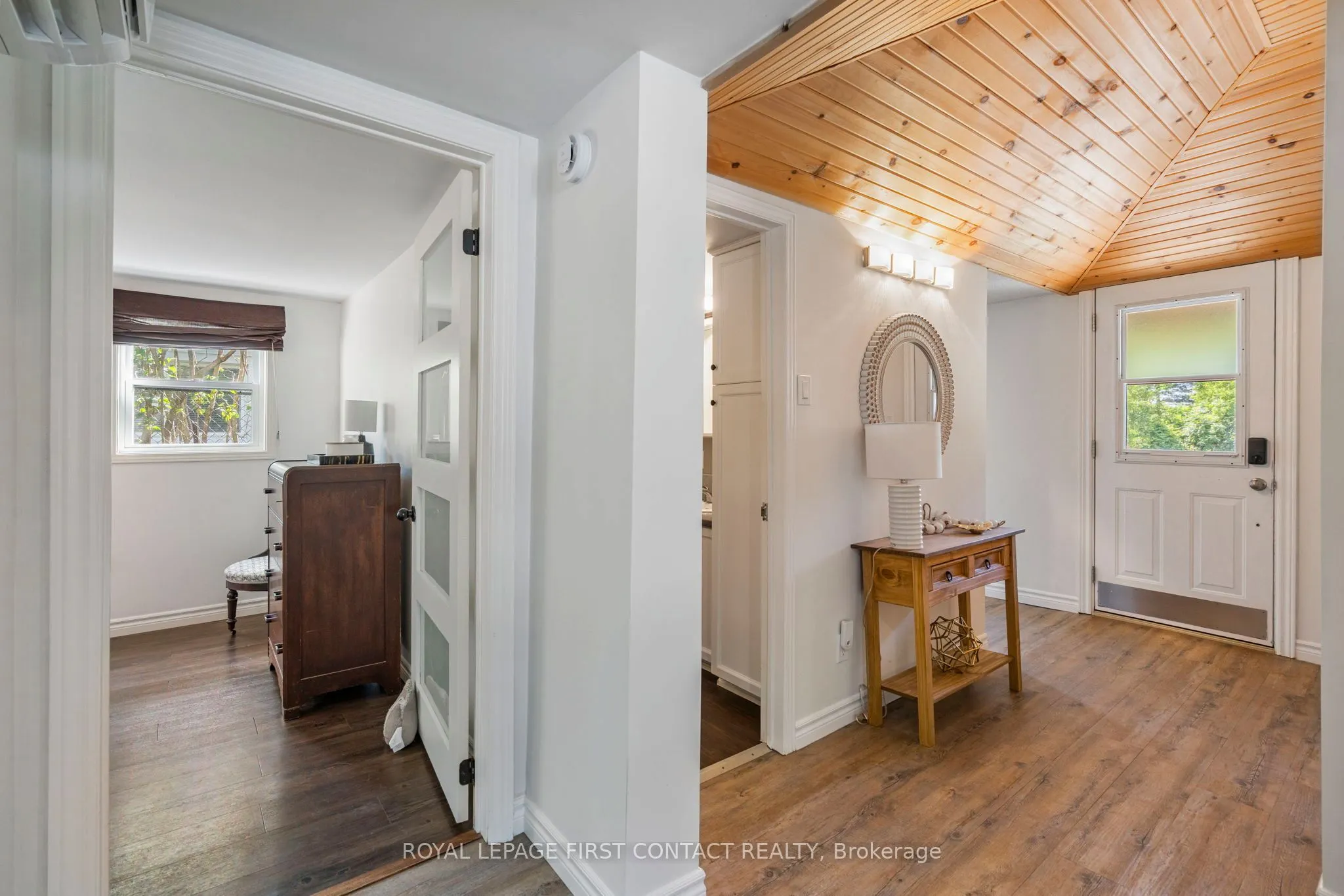 318 Shanty Bay Rd Road