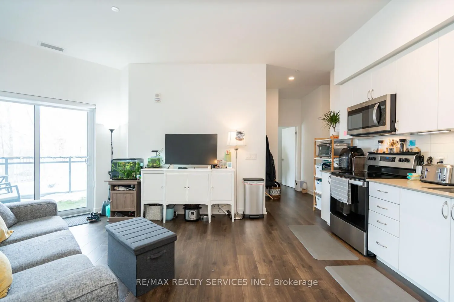 56 Lakeside Terrace #108