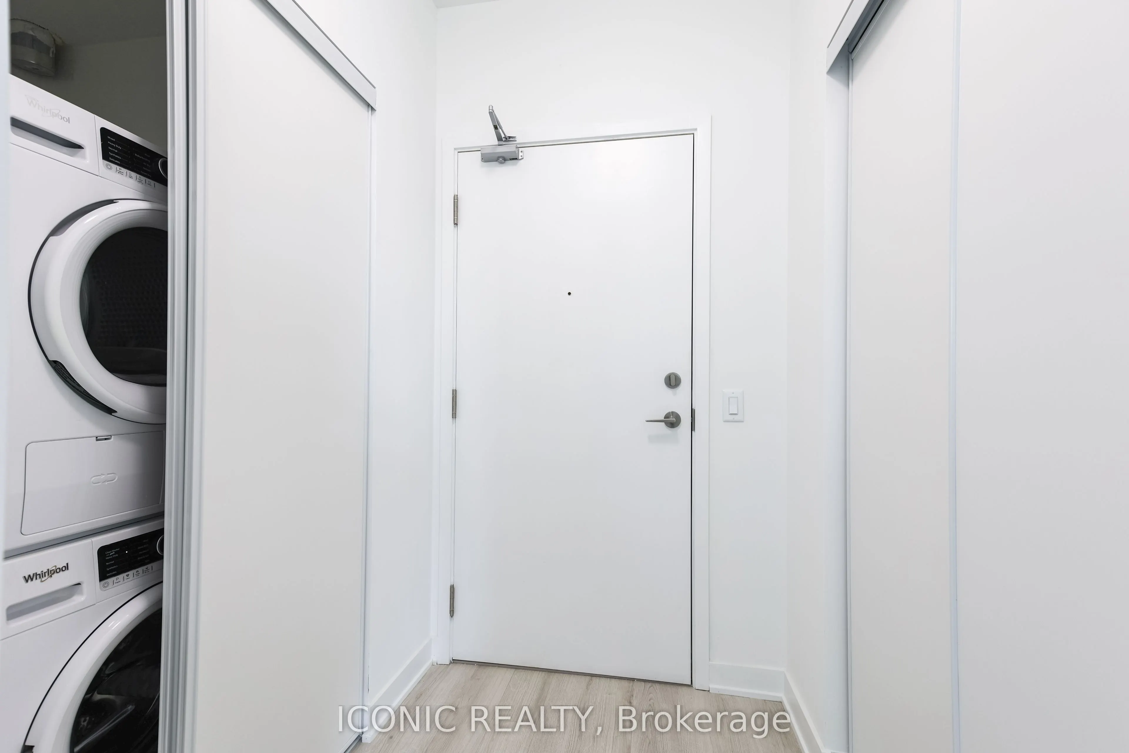 681 Yonge Street, #107