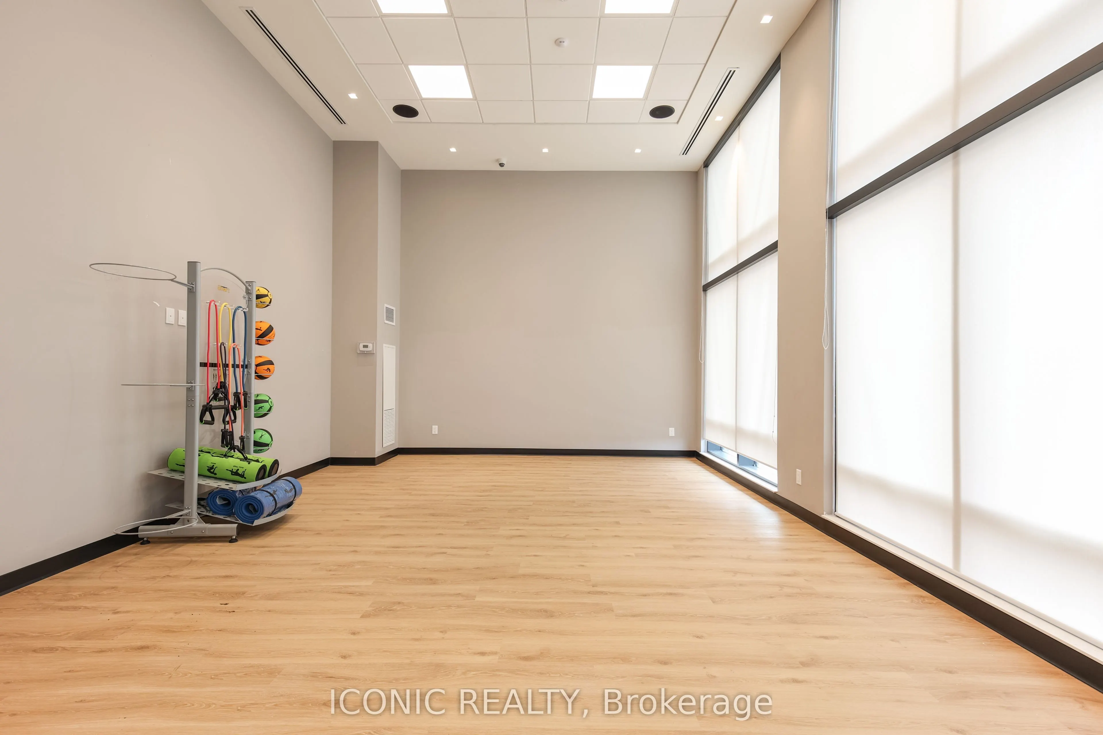 681 Yonge Street, #107