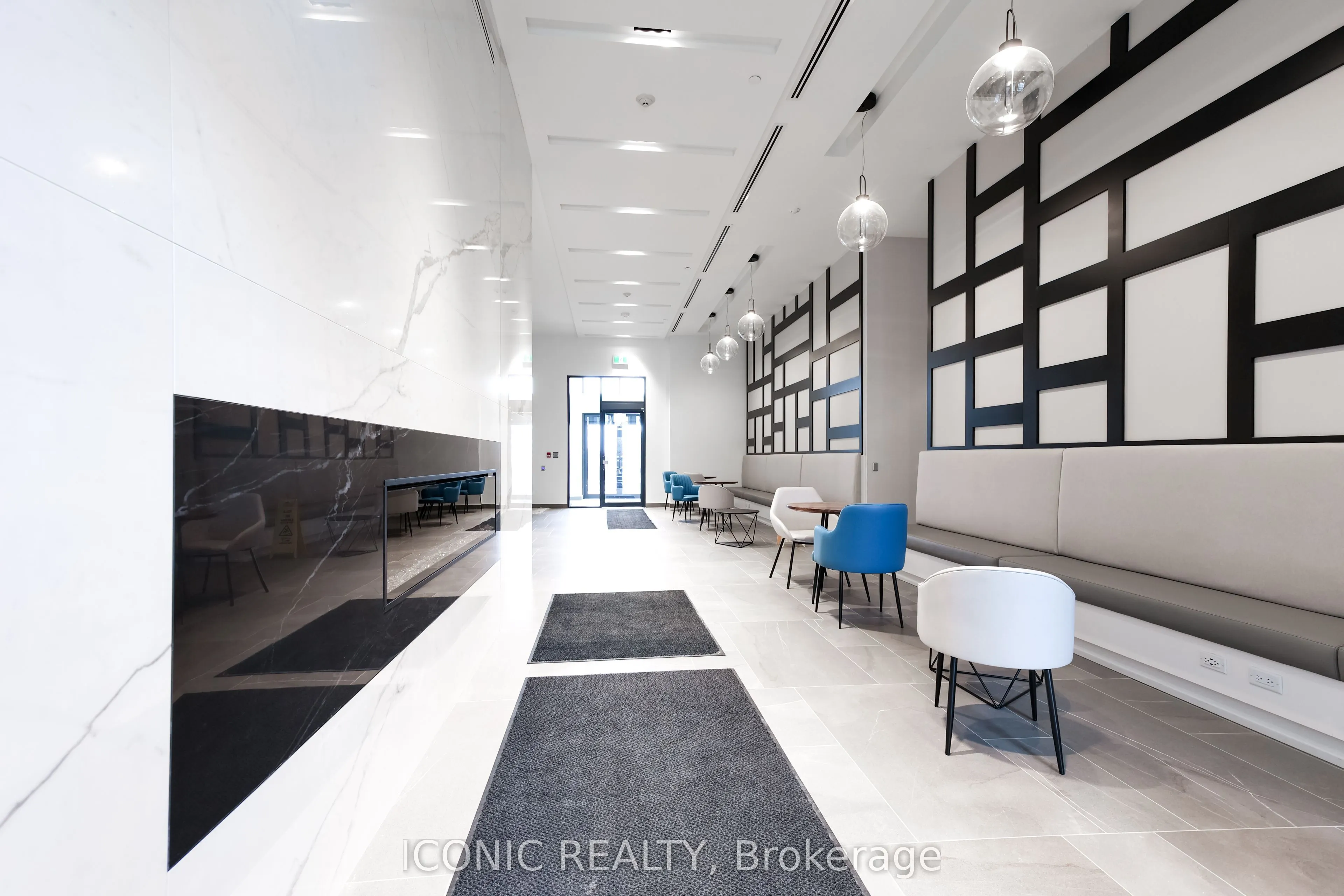 681 Yonge Street, #107