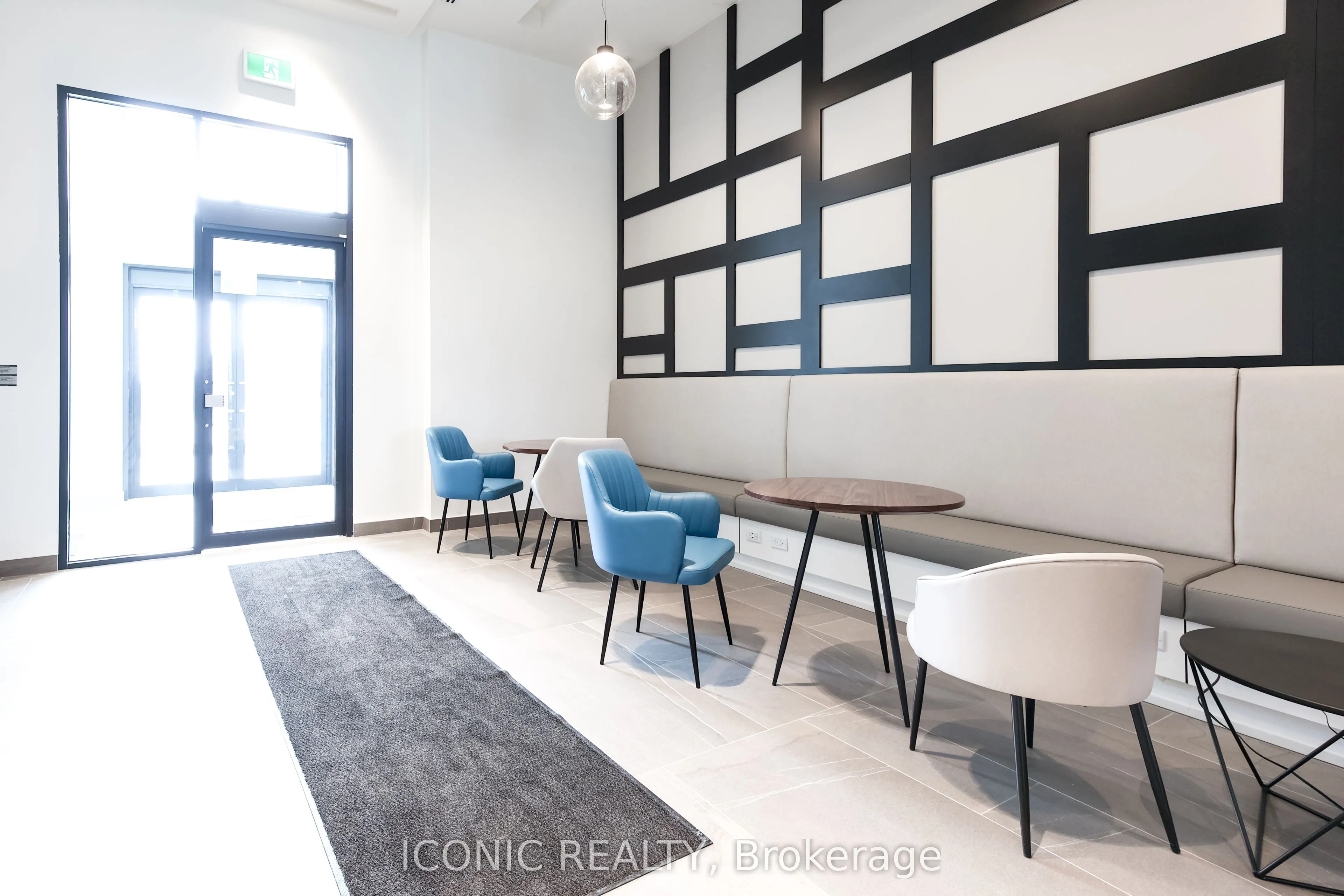 681 Yonge Street, #107