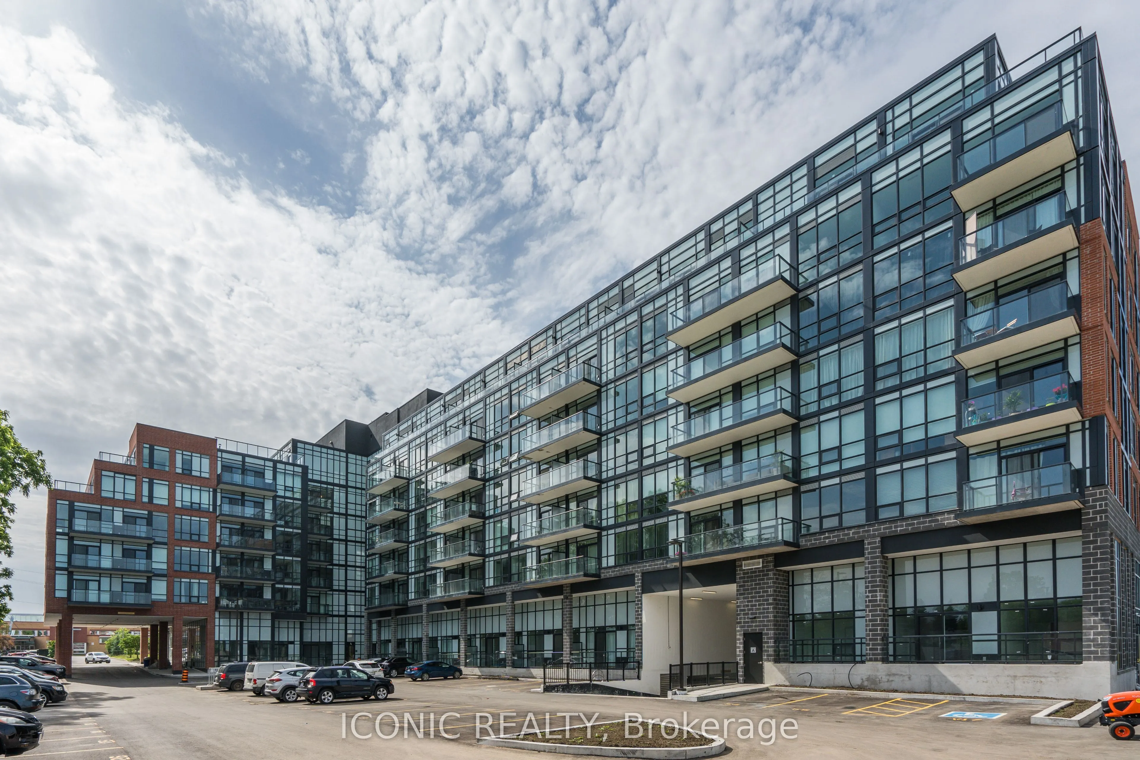 681 Yonge Street, #107