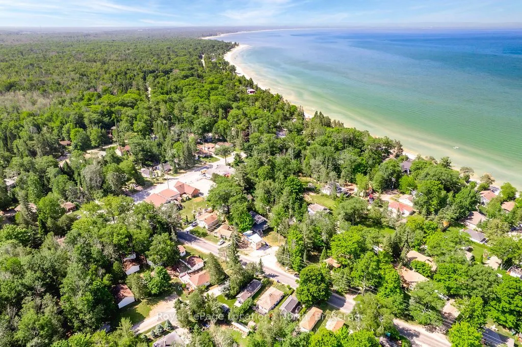 1981 TINY BEACHES Road S