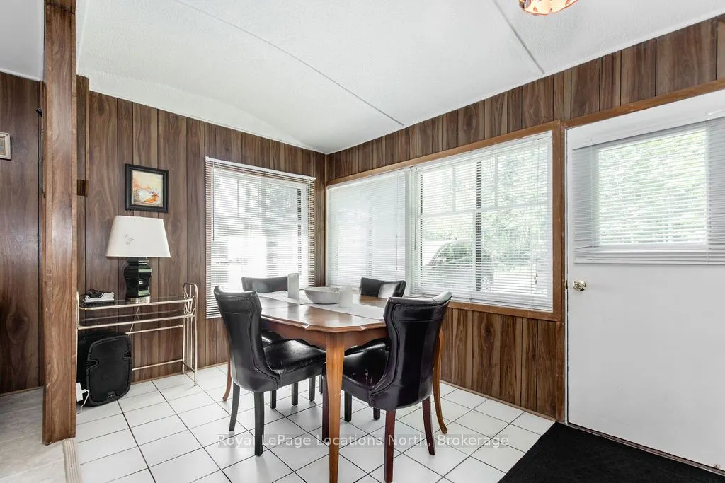 1981 TINY BEACHES Road S