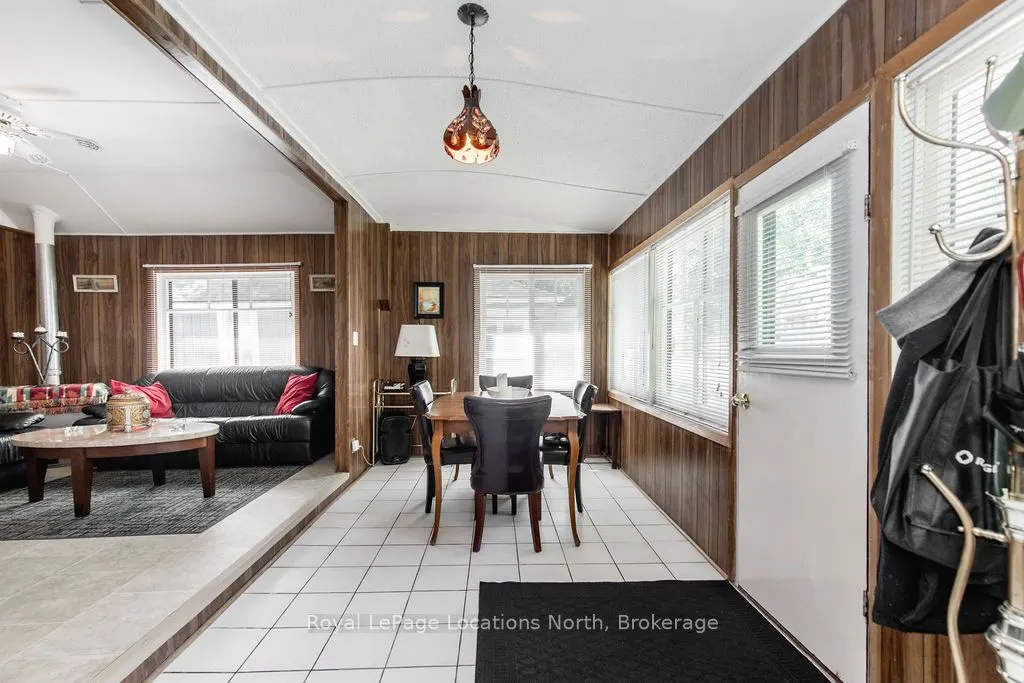 1981 TINY BEACHES Road S