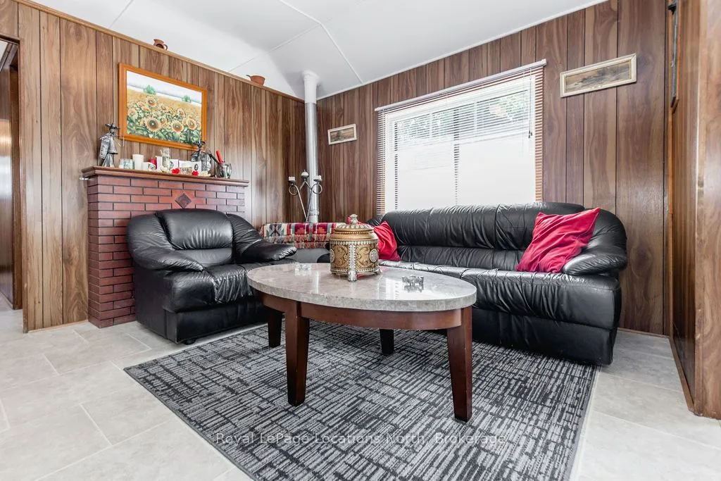 1981 TINY BEACHES Road S
