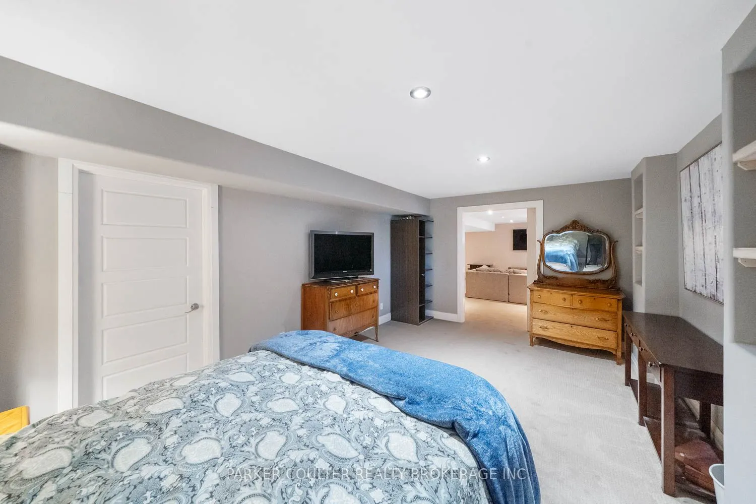 114 Jewel House Lane
