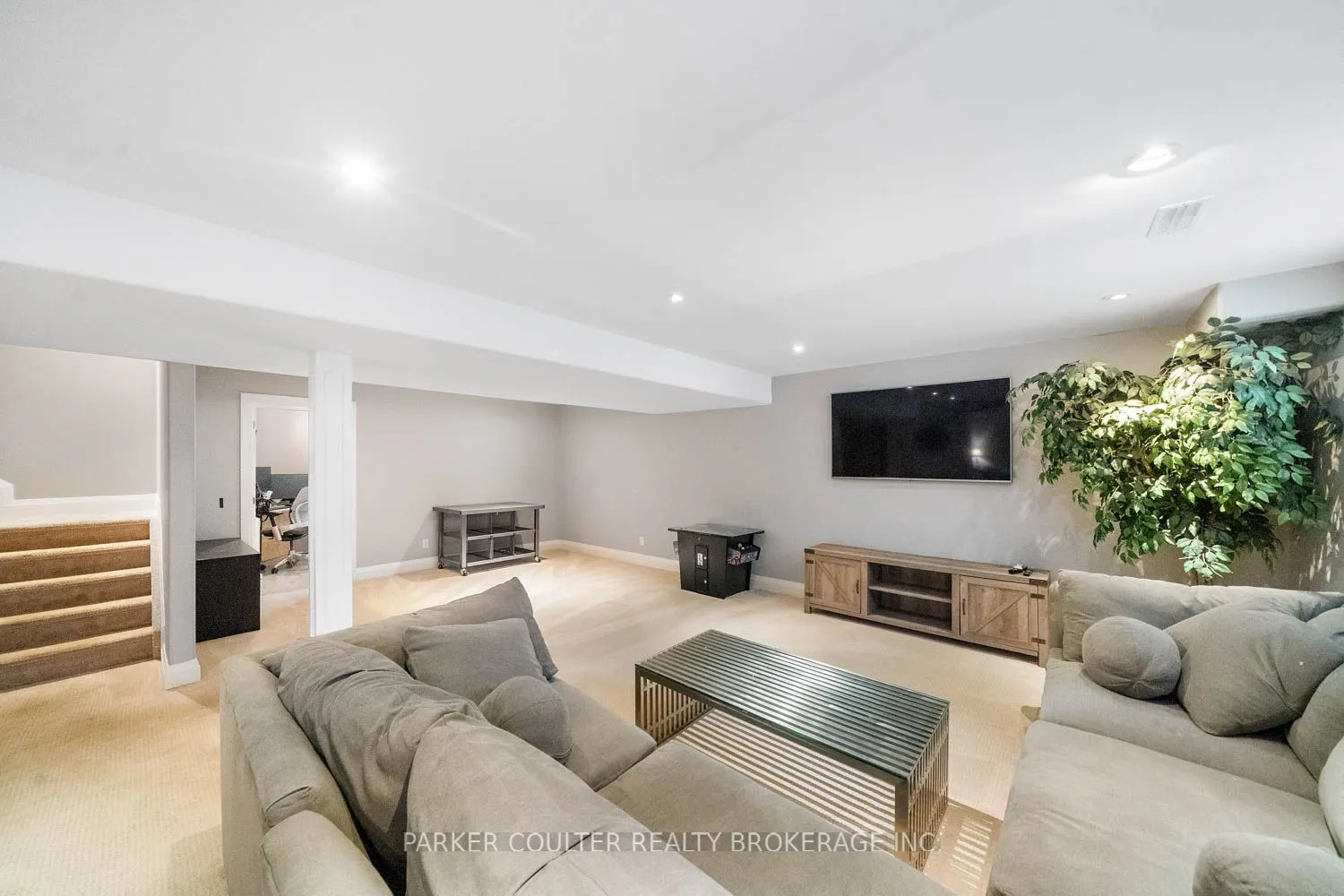 114 Jewel House Lane