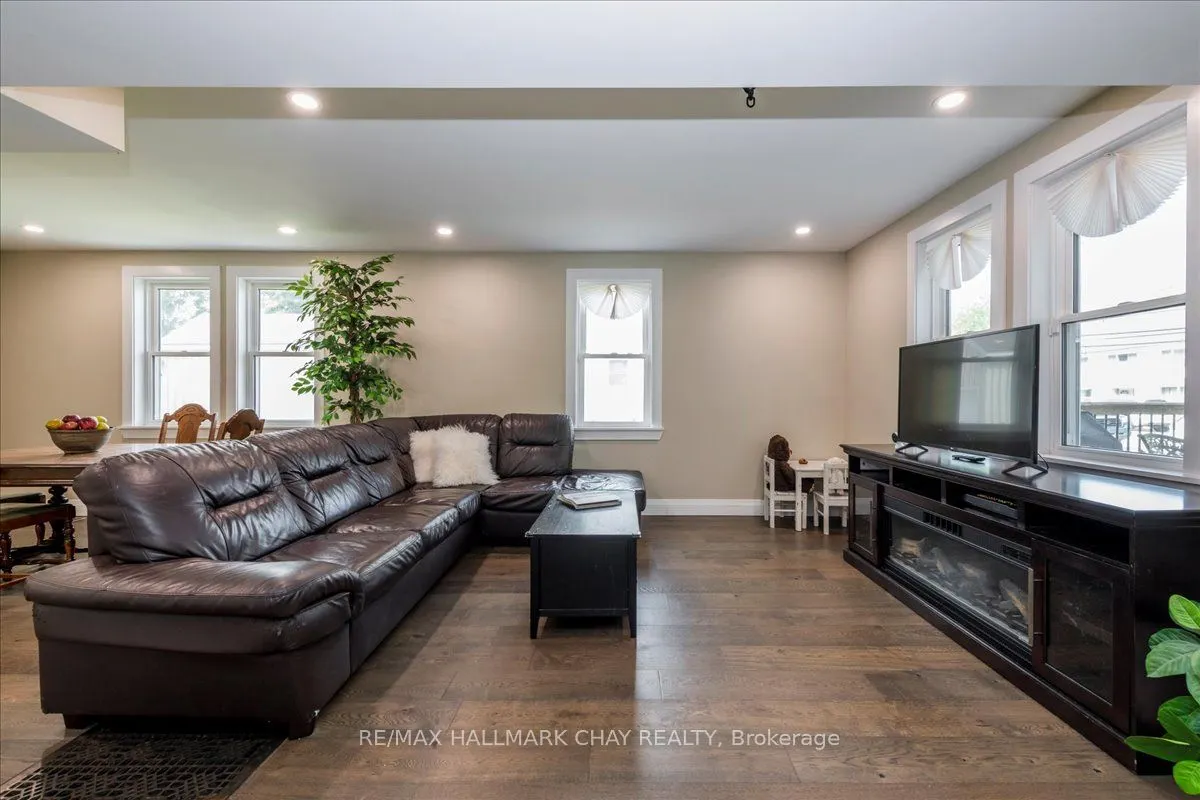 3366 Muskoka Street