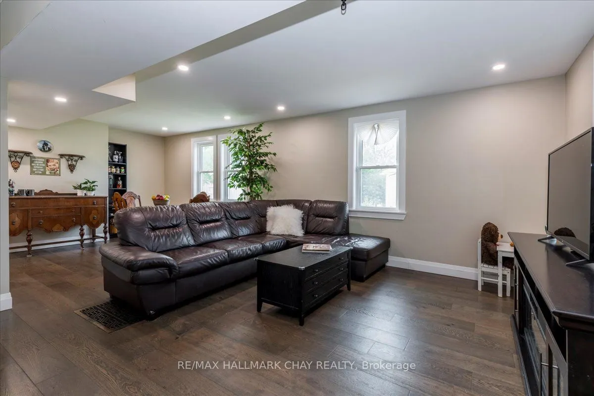 3366 Muskoka Street