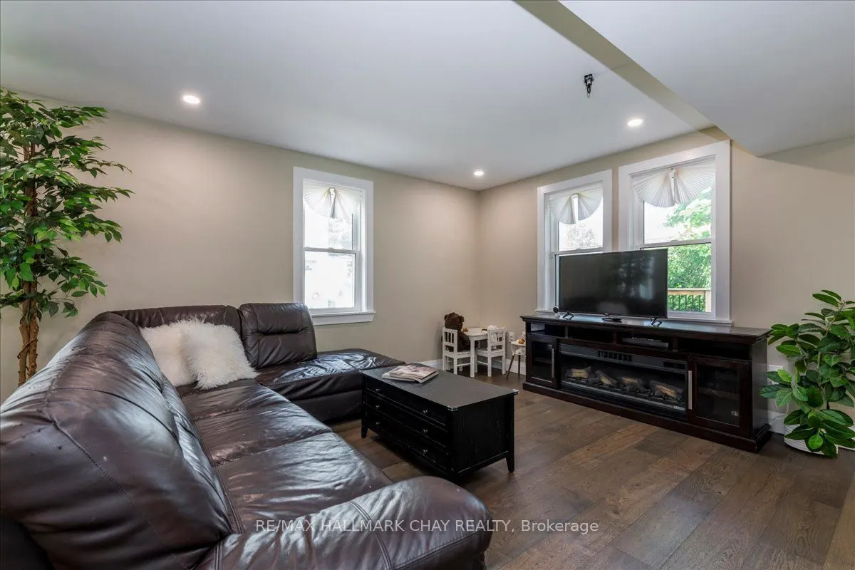3366 Muskoka Street