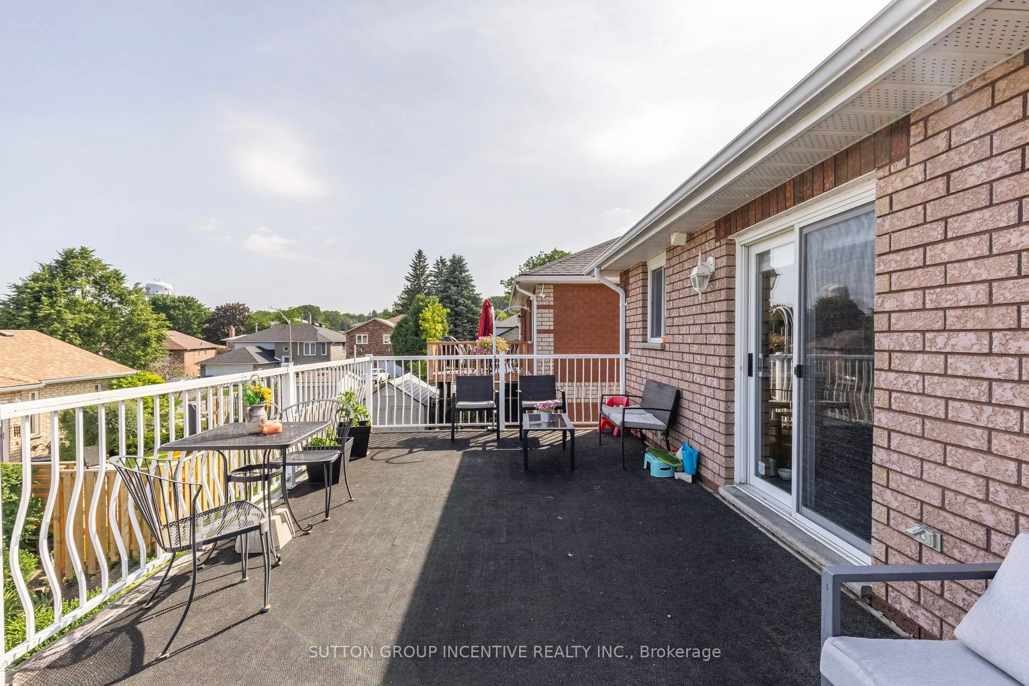 635 Wayne Crescent