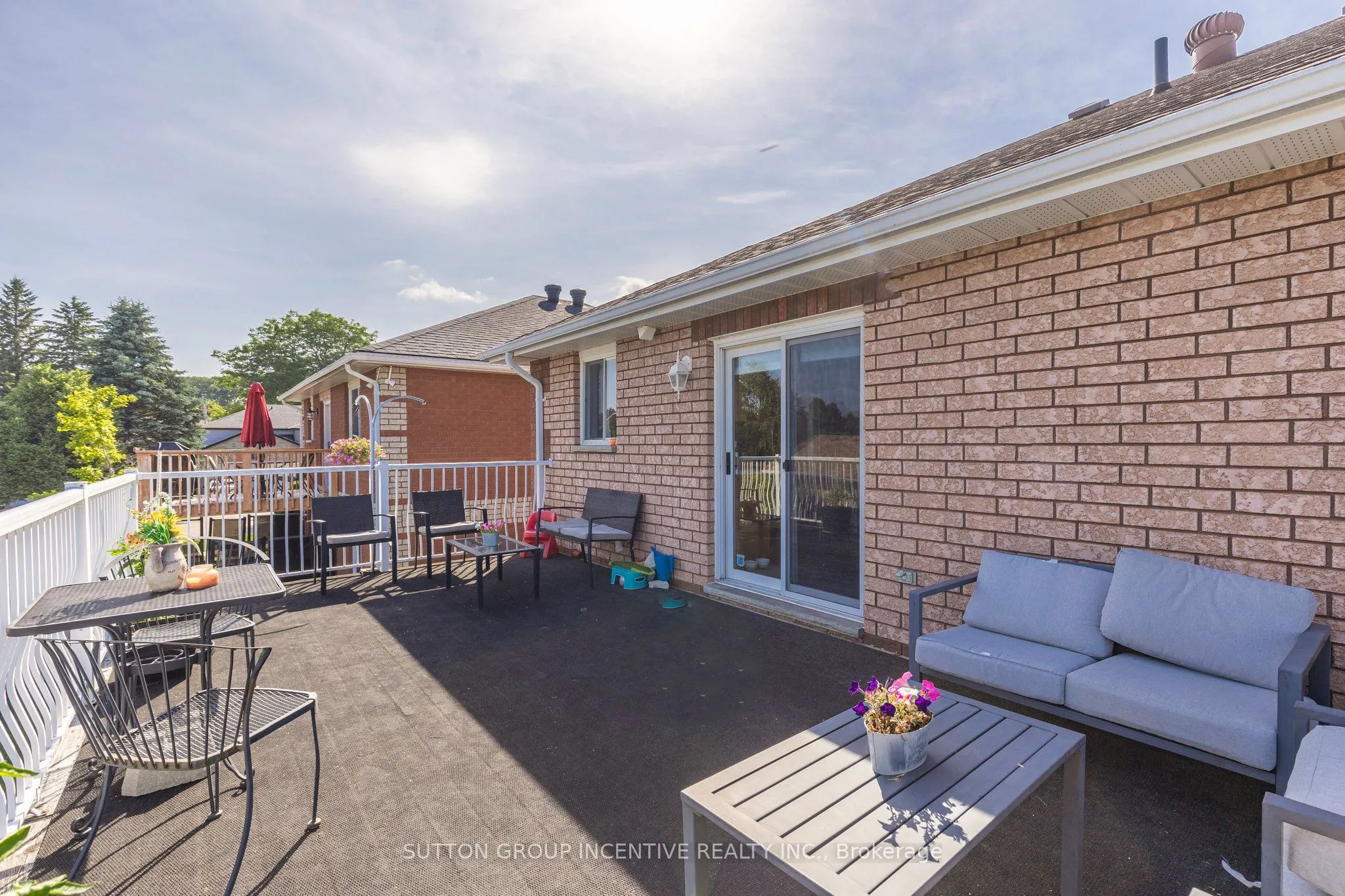 635 Wayne Crescent