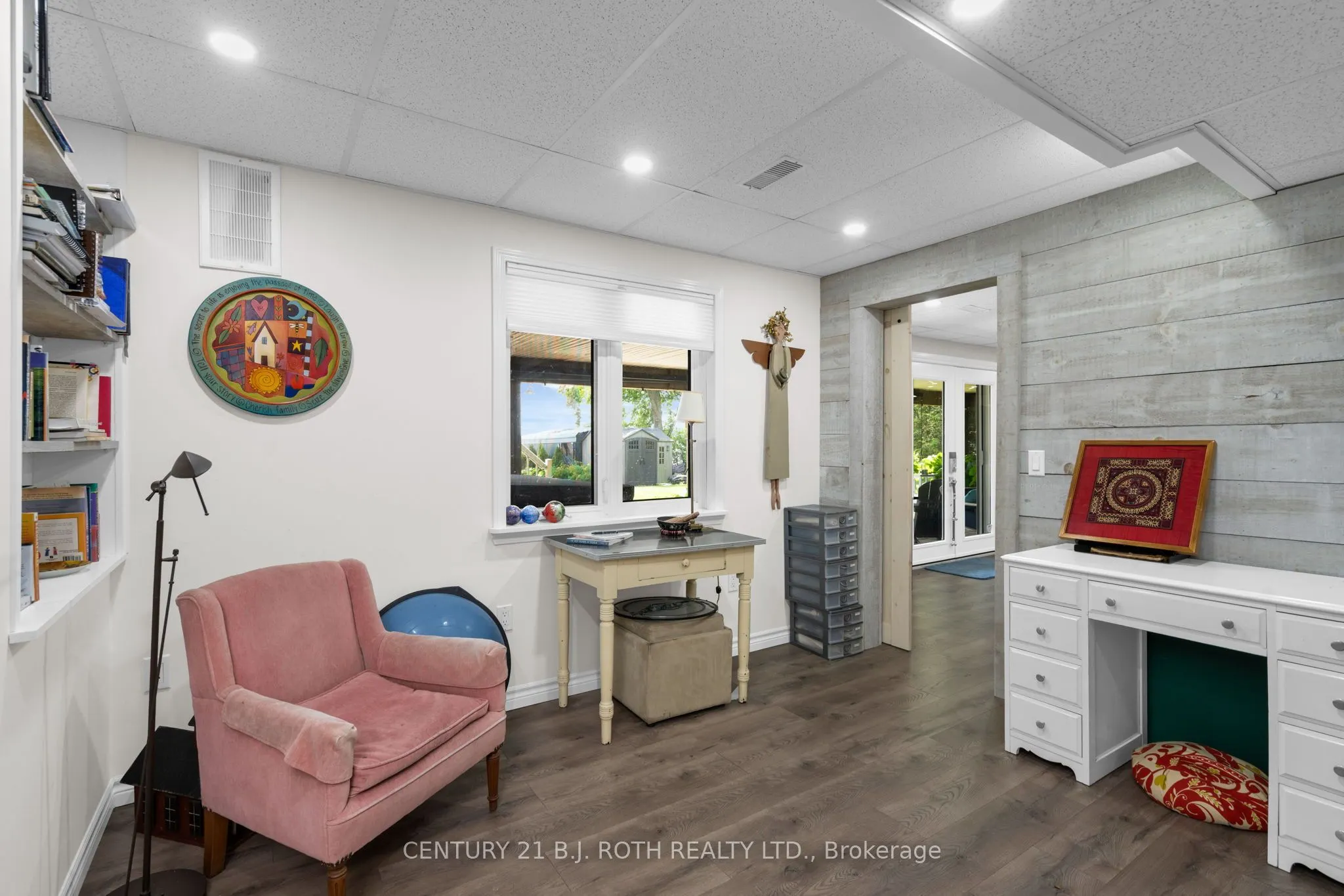 95 lakeshore Road E
