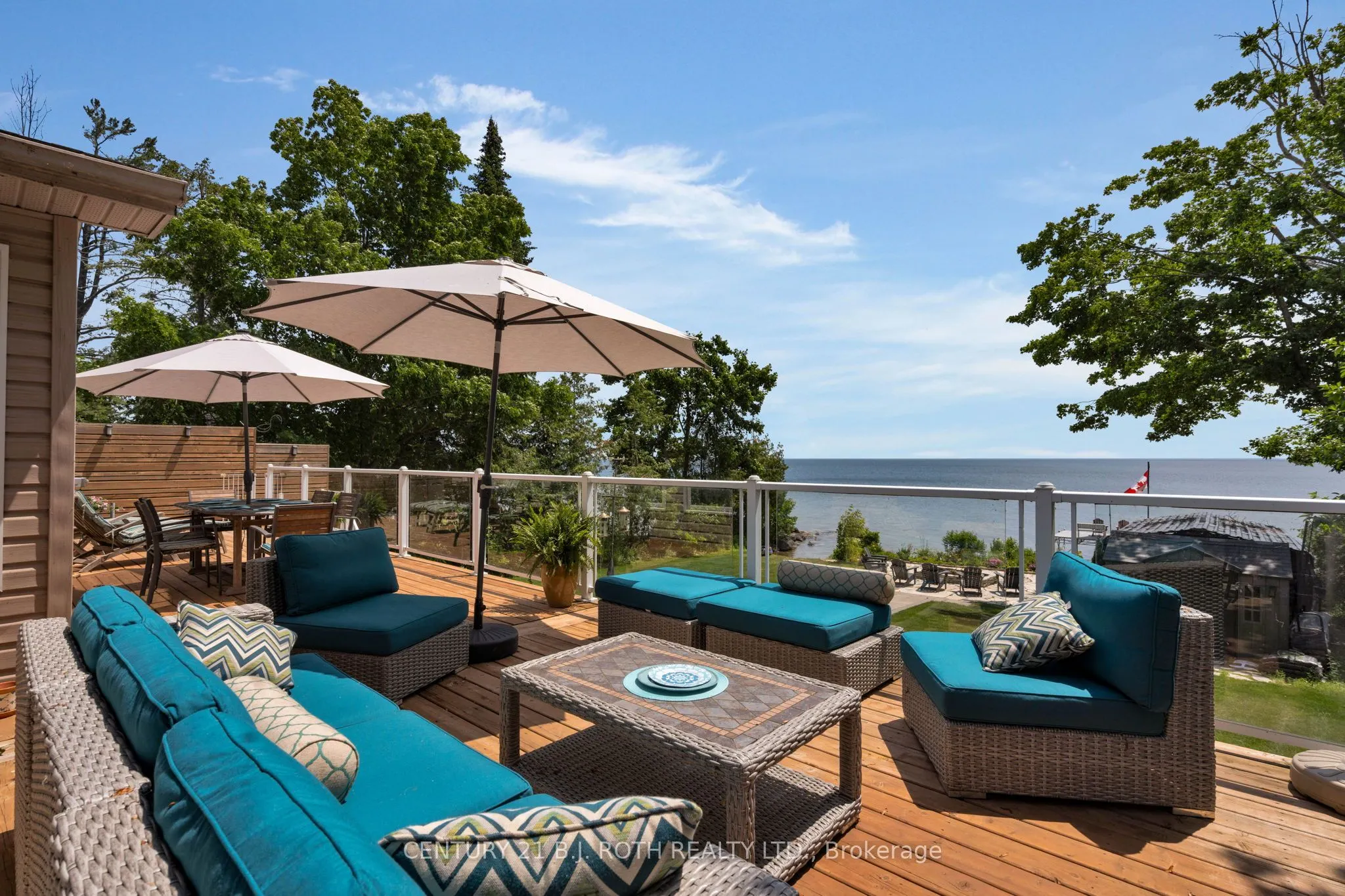 95 lakeshore Road E