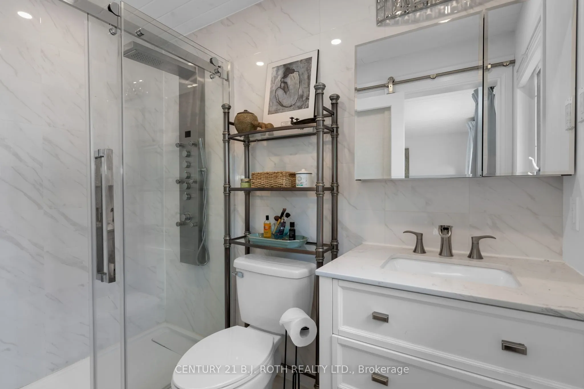 95 lakeshore Road E