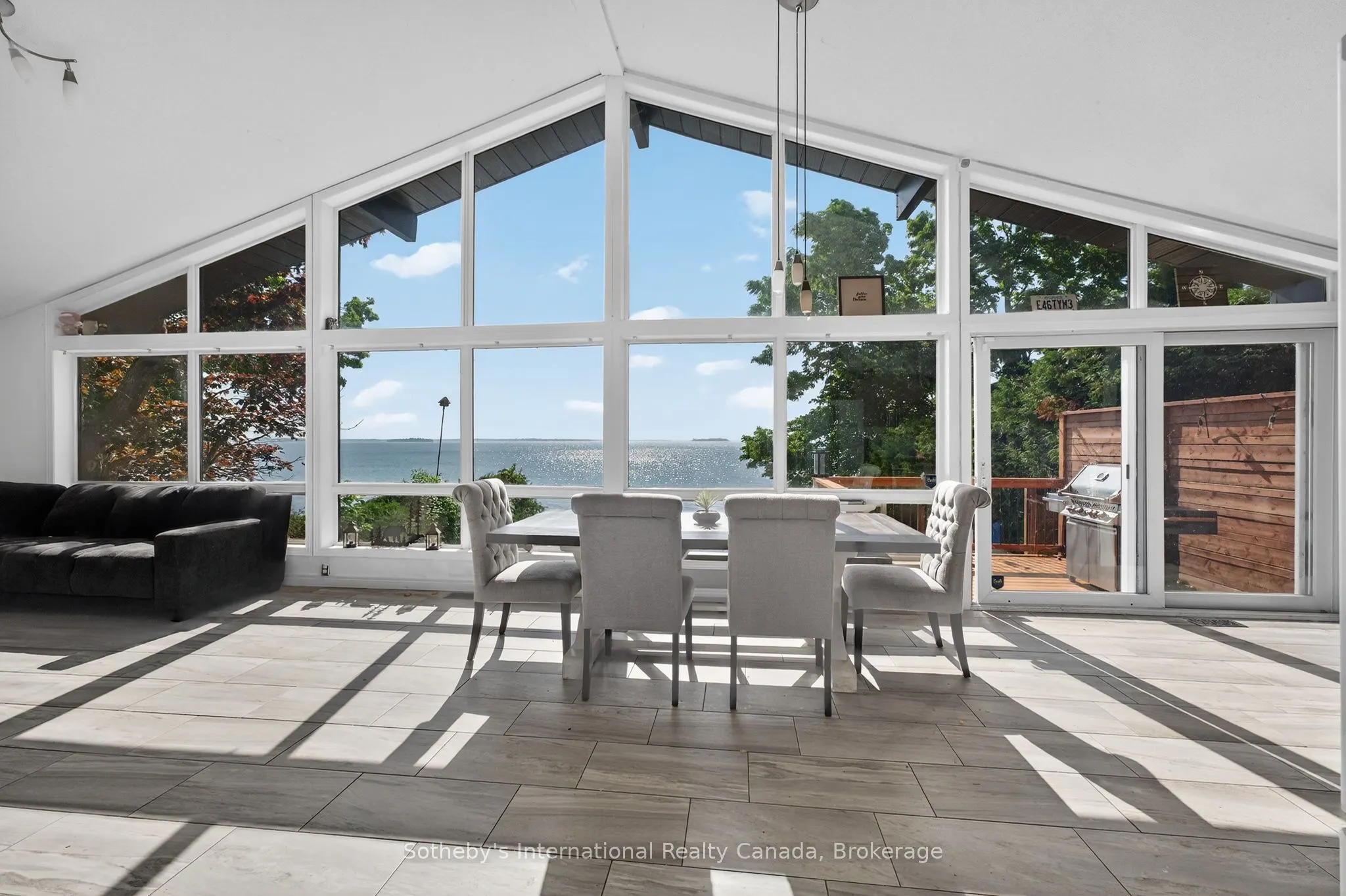 211 Moon Point Drive