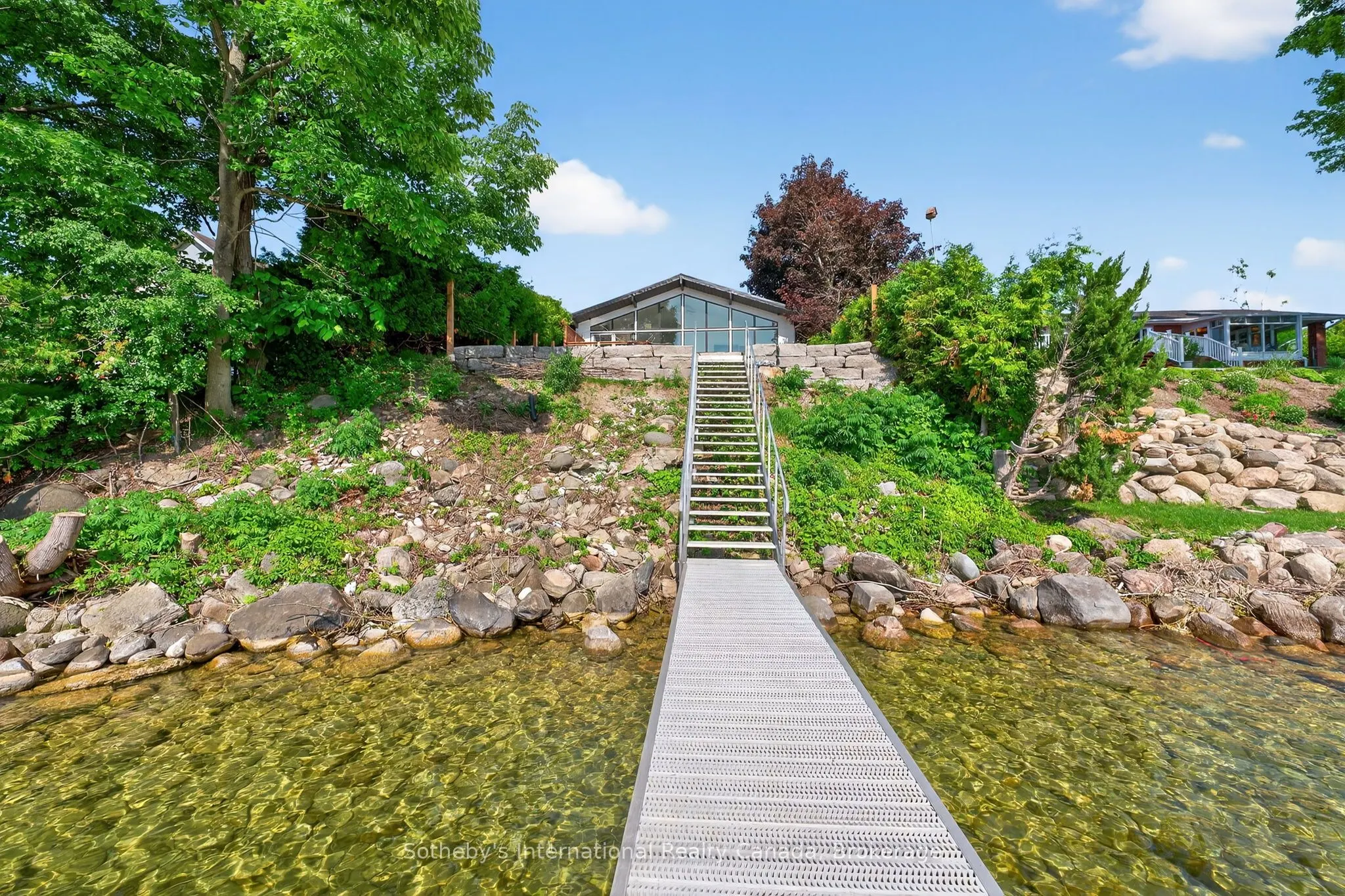 211 Moon Point Drive