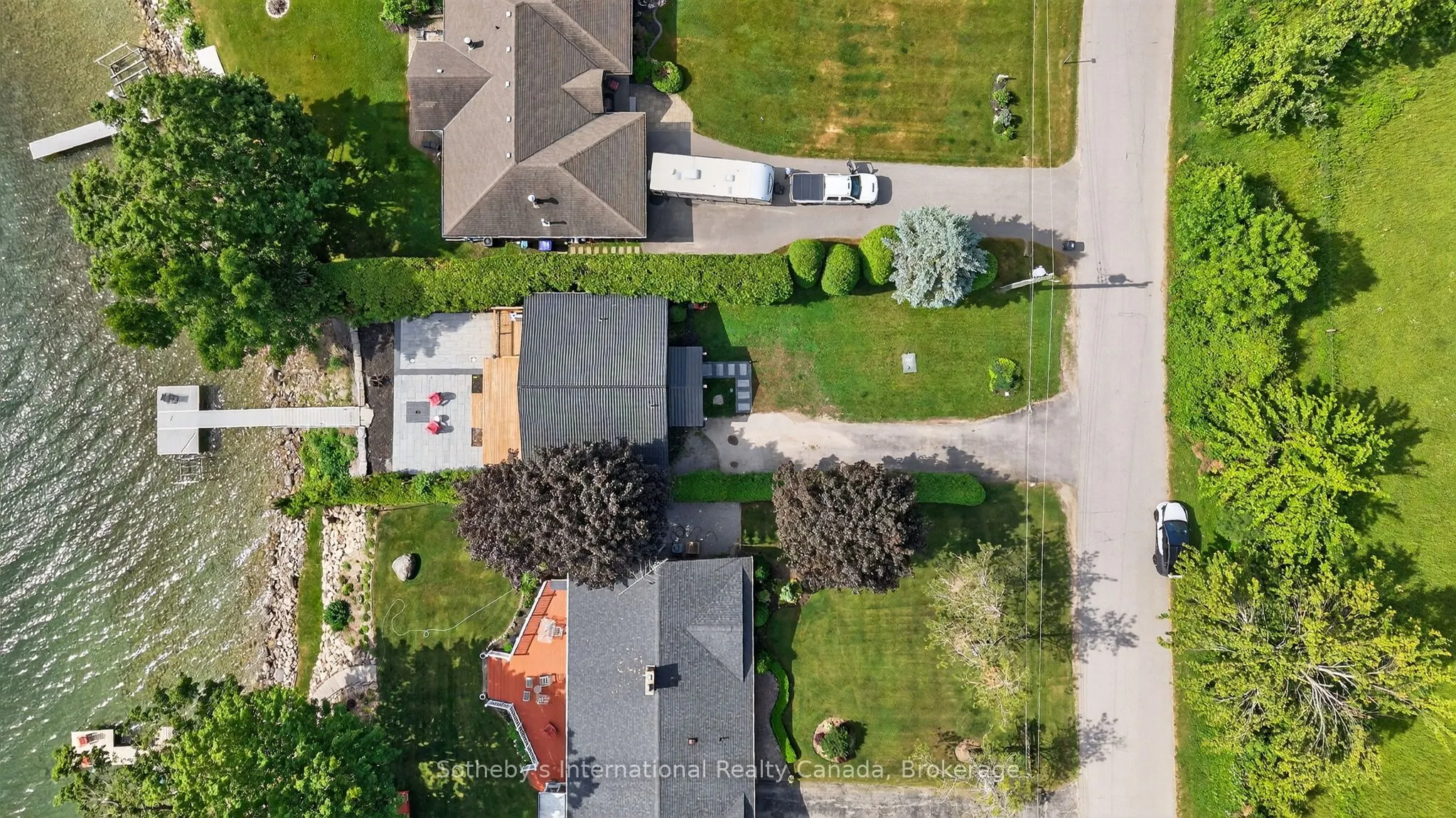 211 Moon Point Drive
